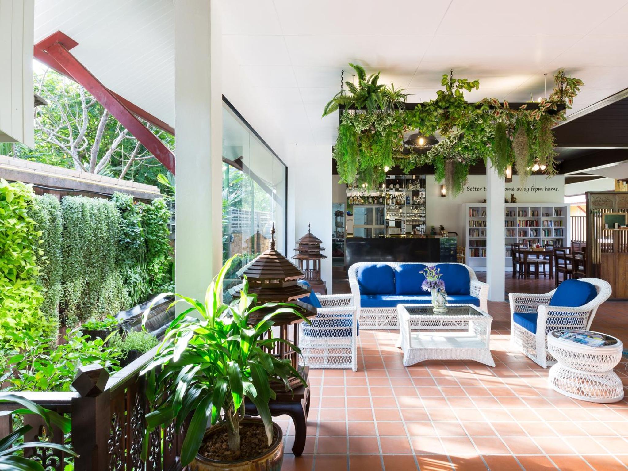 lounge