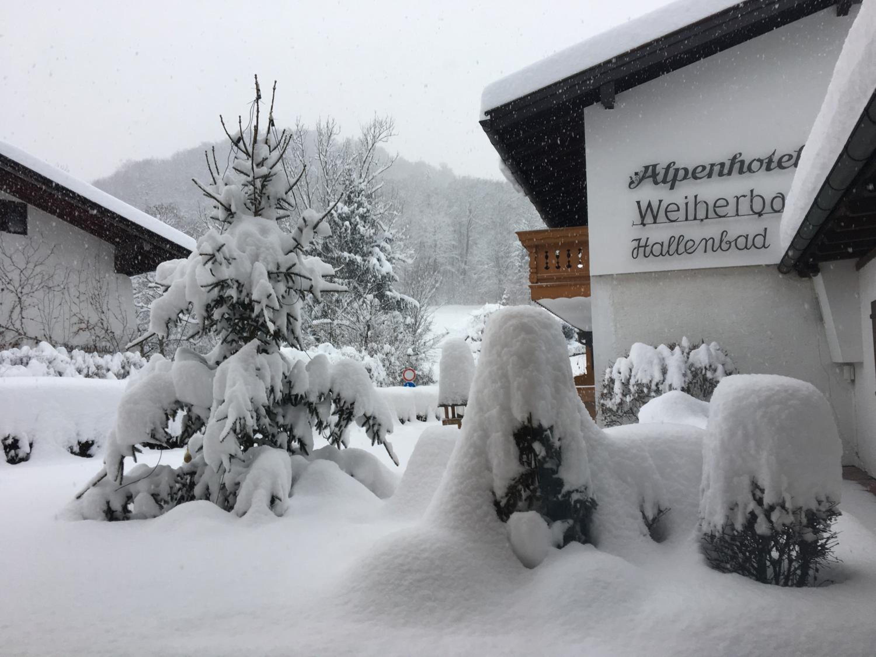 Ferienwohnungen Weiherbach - Hallenbad