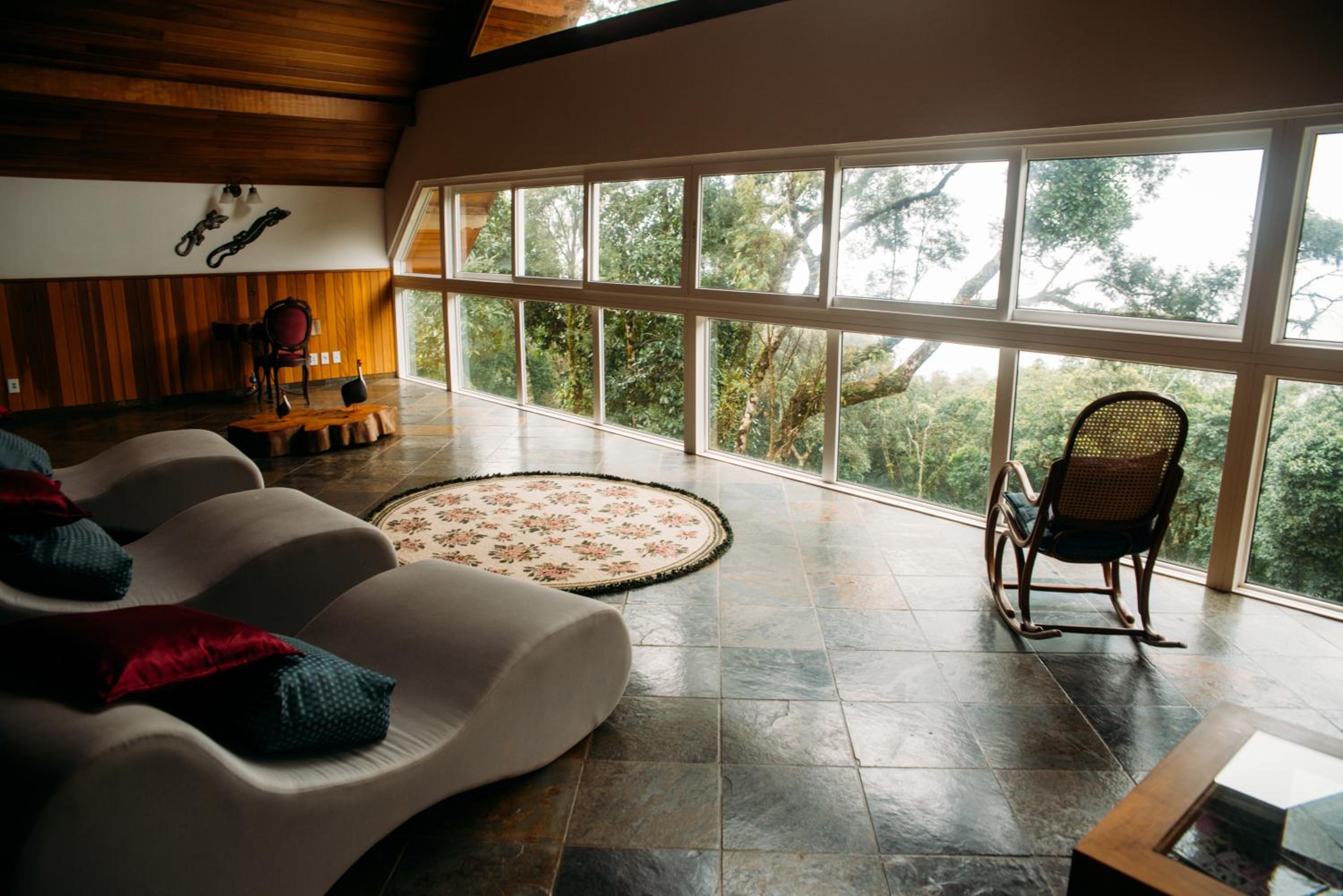 La Réserve Suites