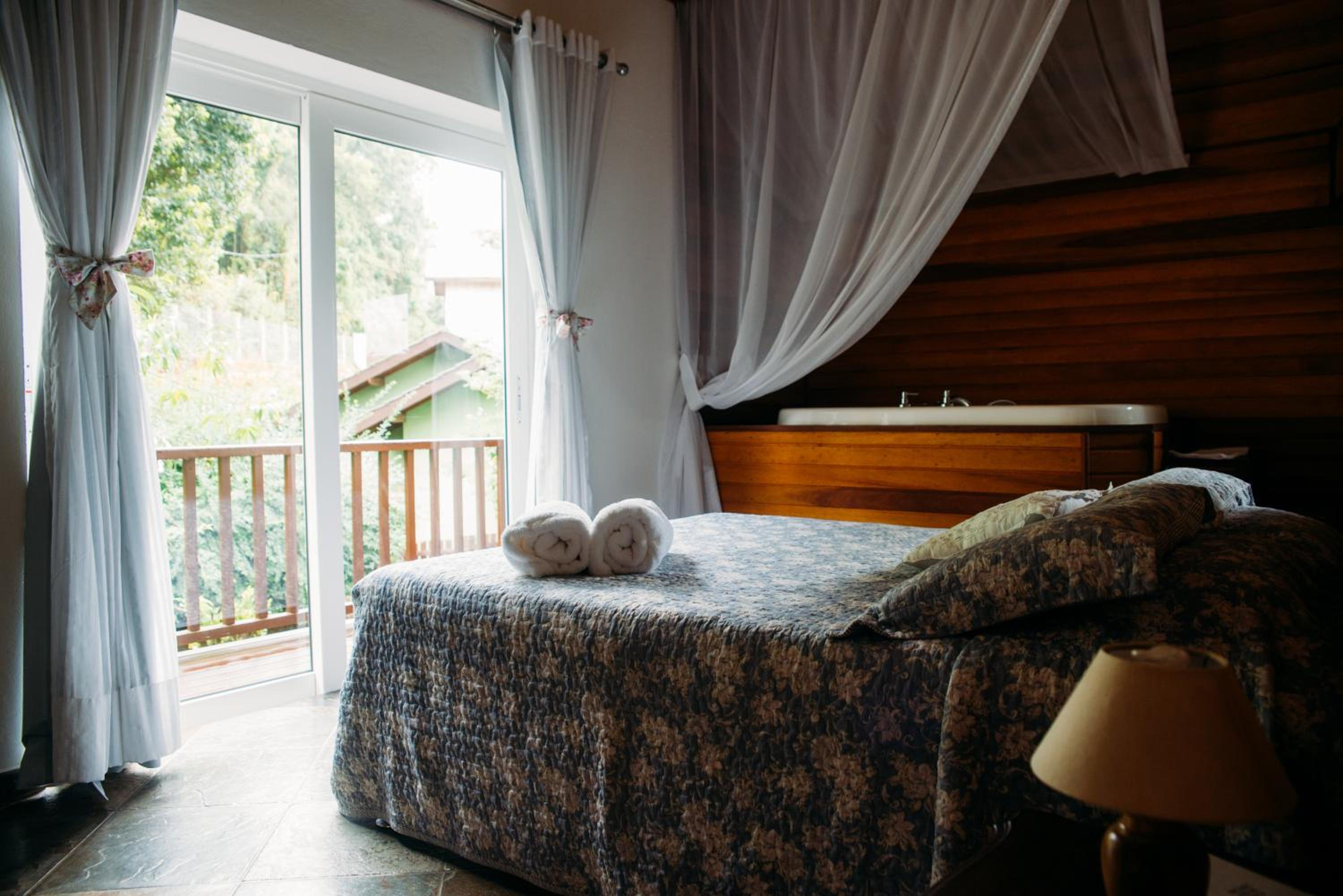 La Réserve Suites