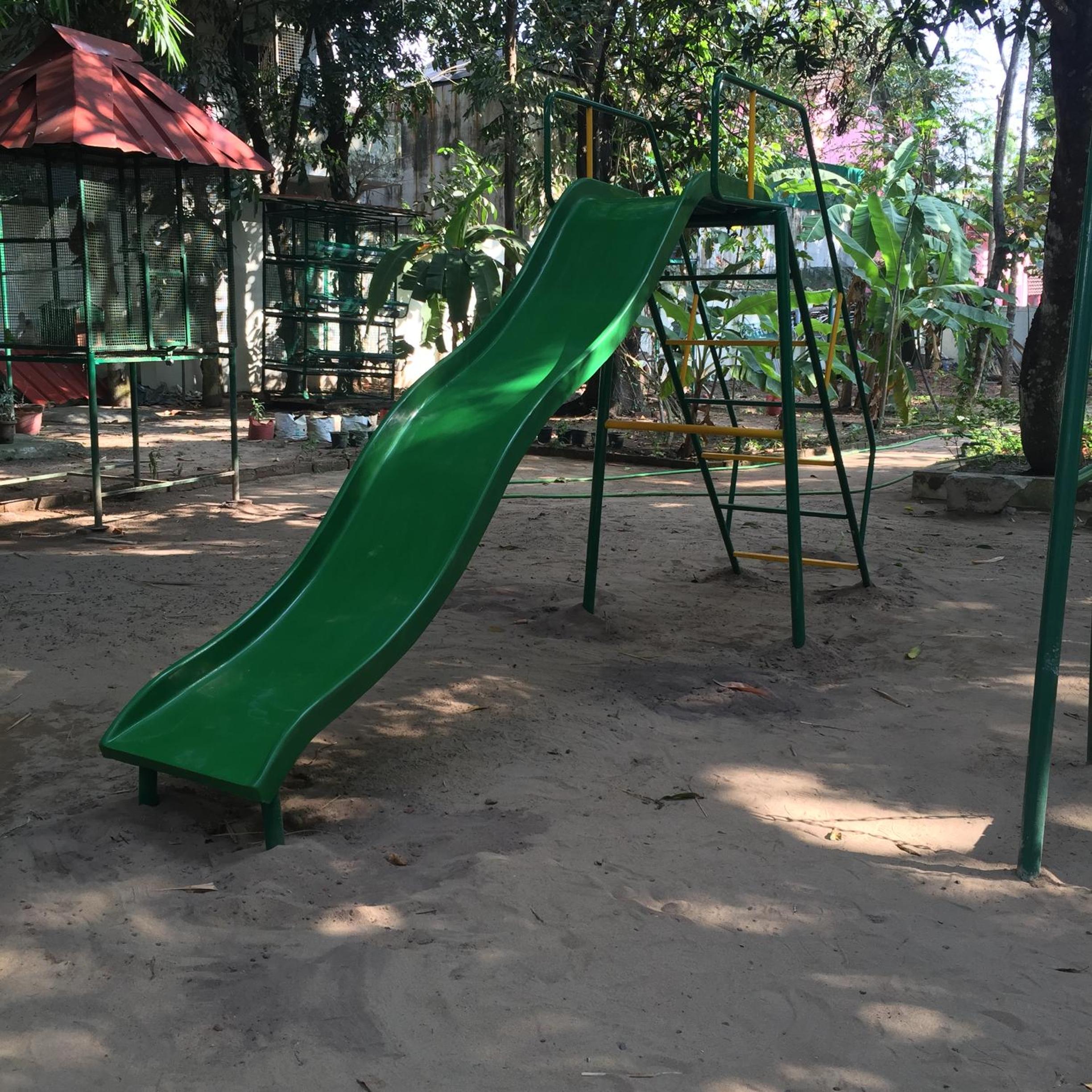 Palm Grove Service Villa