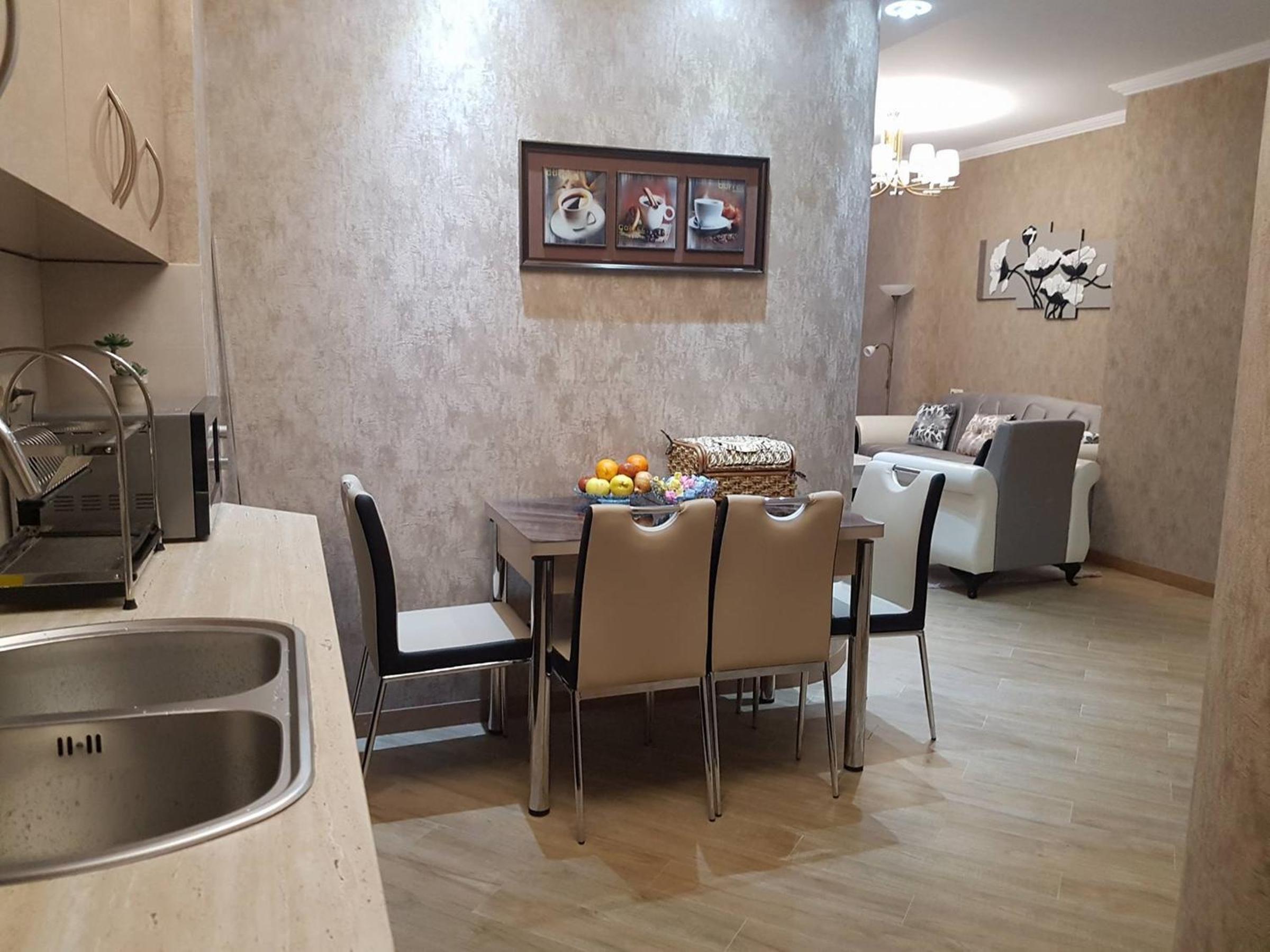 Dat Exx Apartments