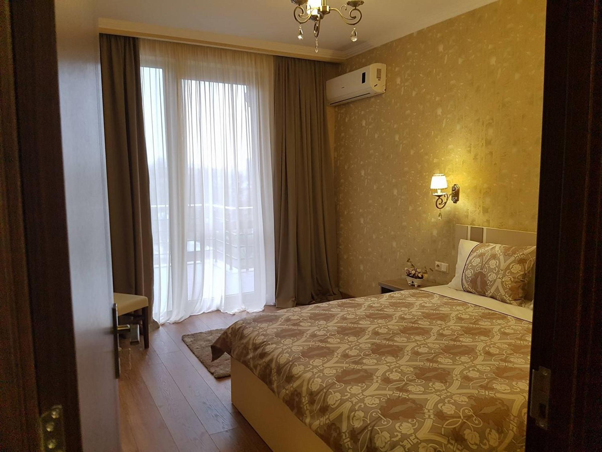 Dat Exx Apartments