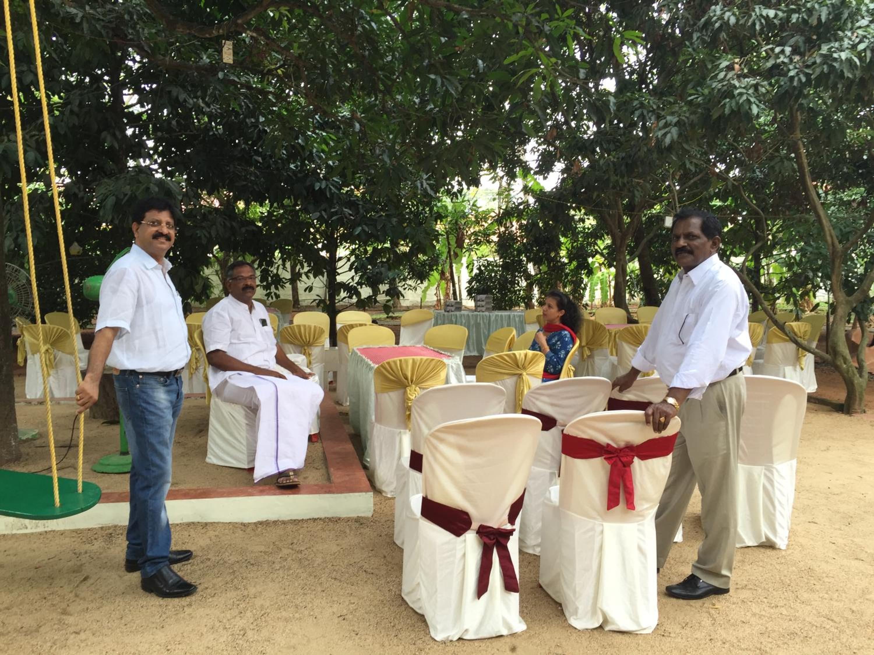 Palm Grove Service Villa