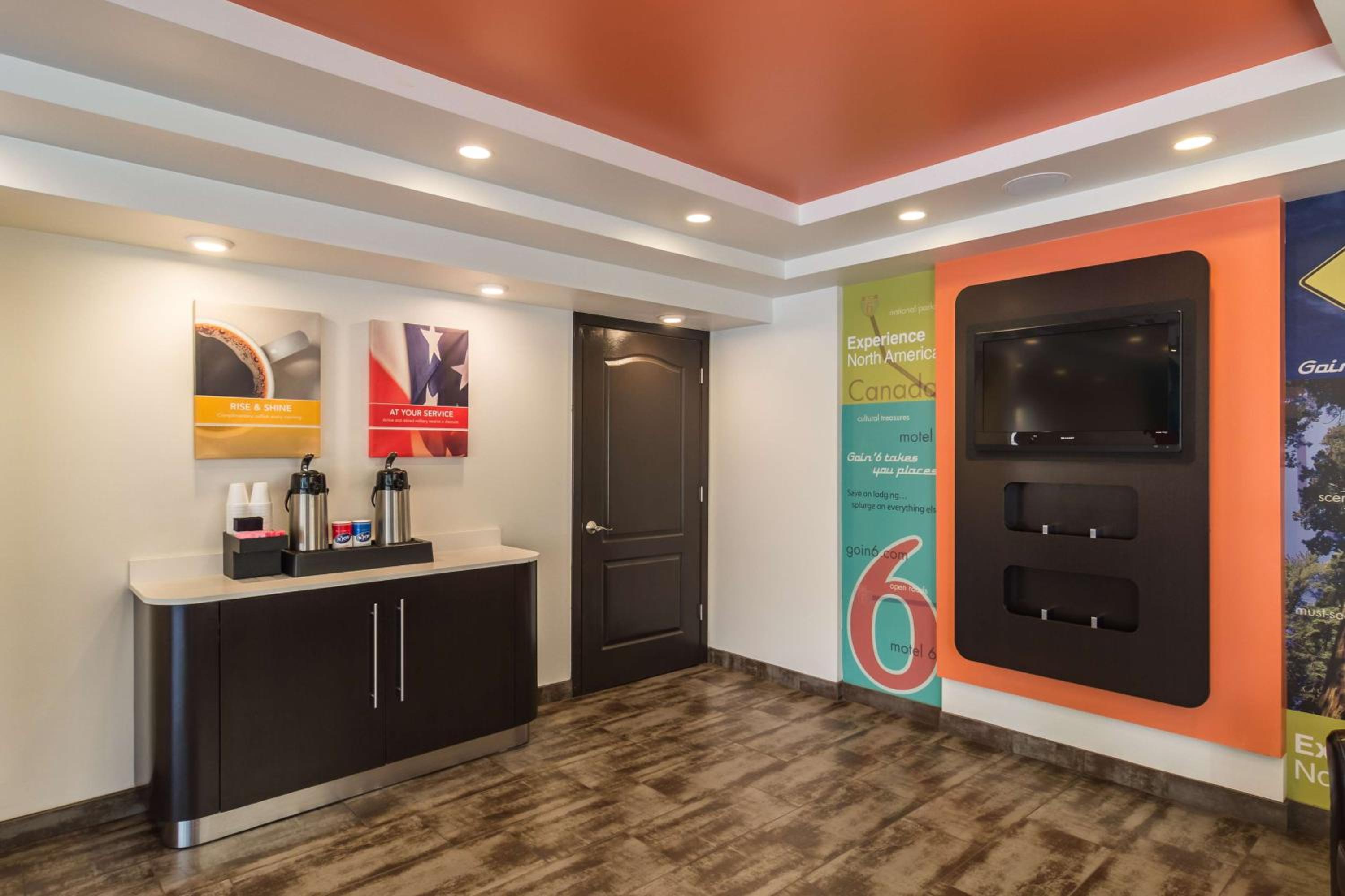 Motel 6-Oroville, CA - Property Image 5