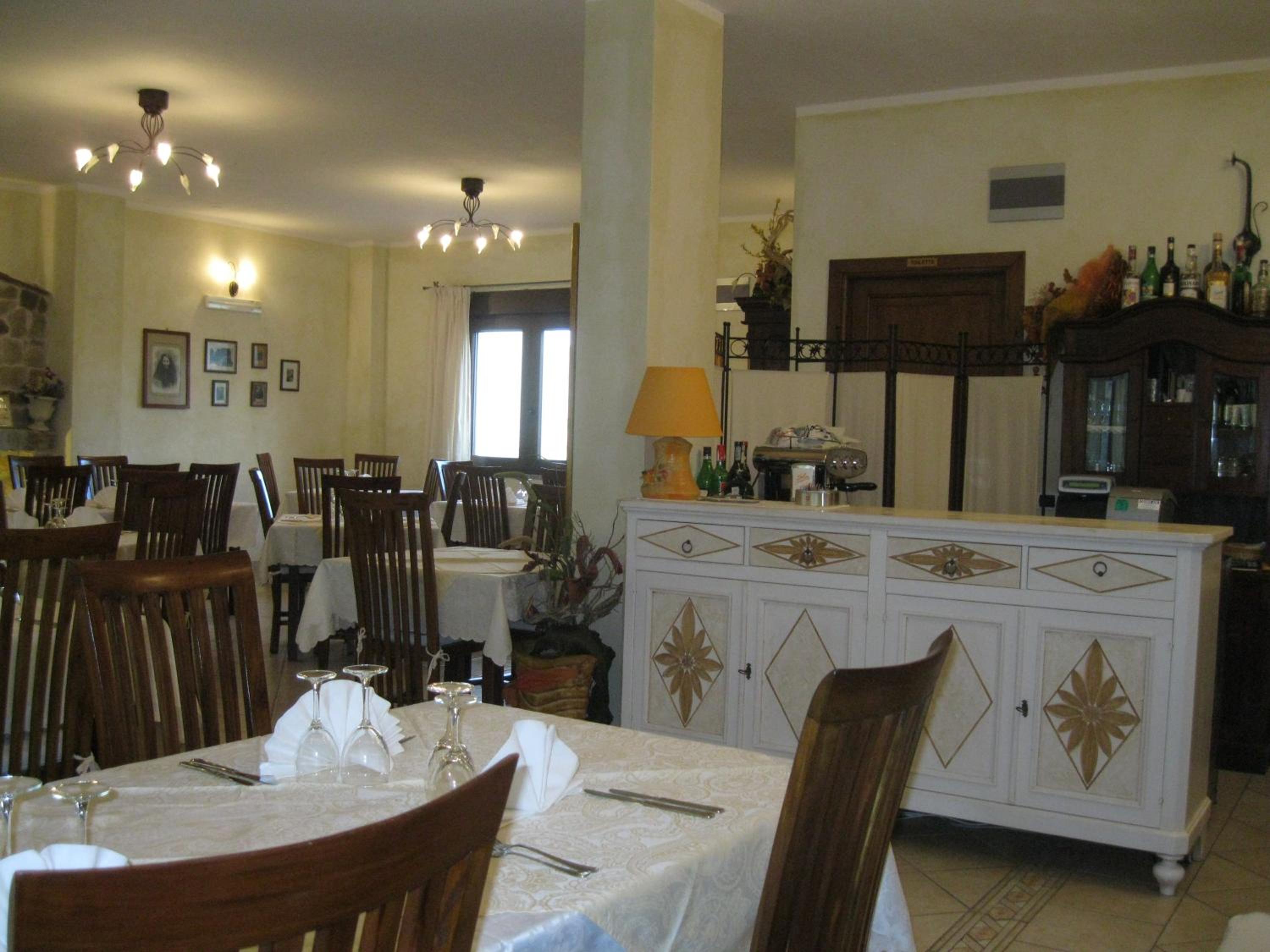 restaurant