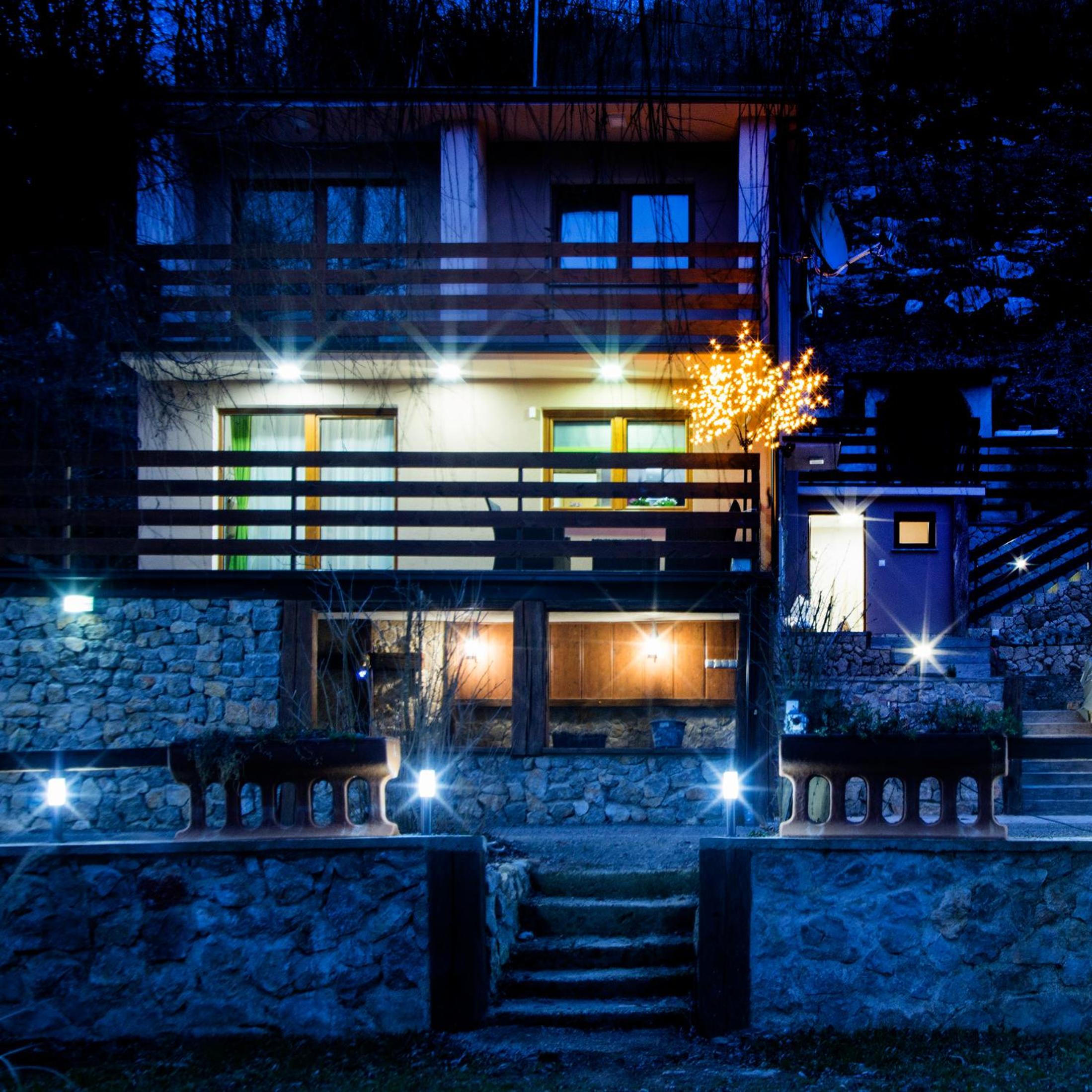 Moonriver Apartment