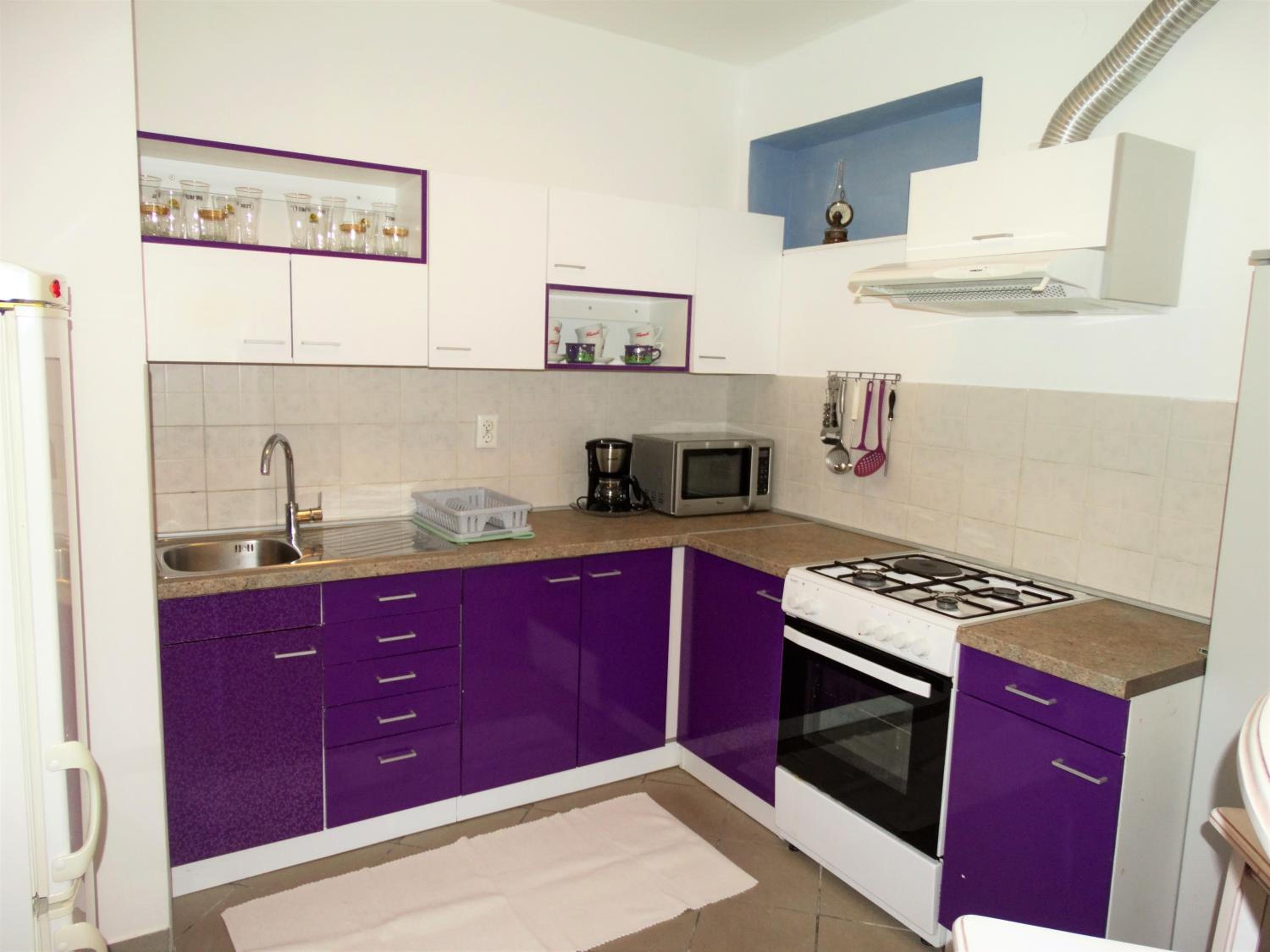 Apartmani Novi Vinodolski 32706 - Radmila