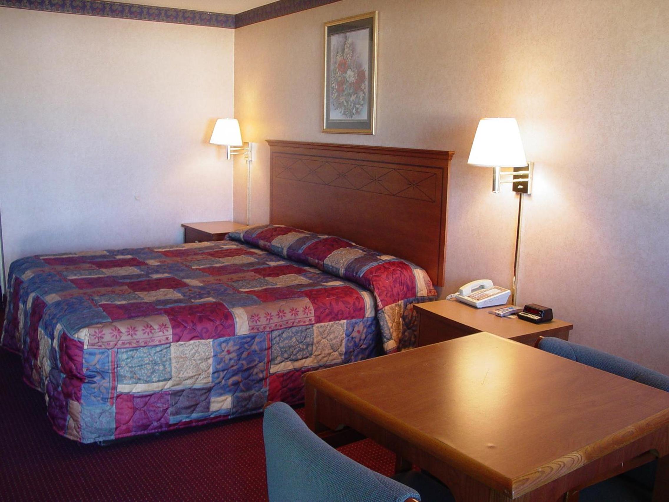 Garden Inn & Suites view 4
