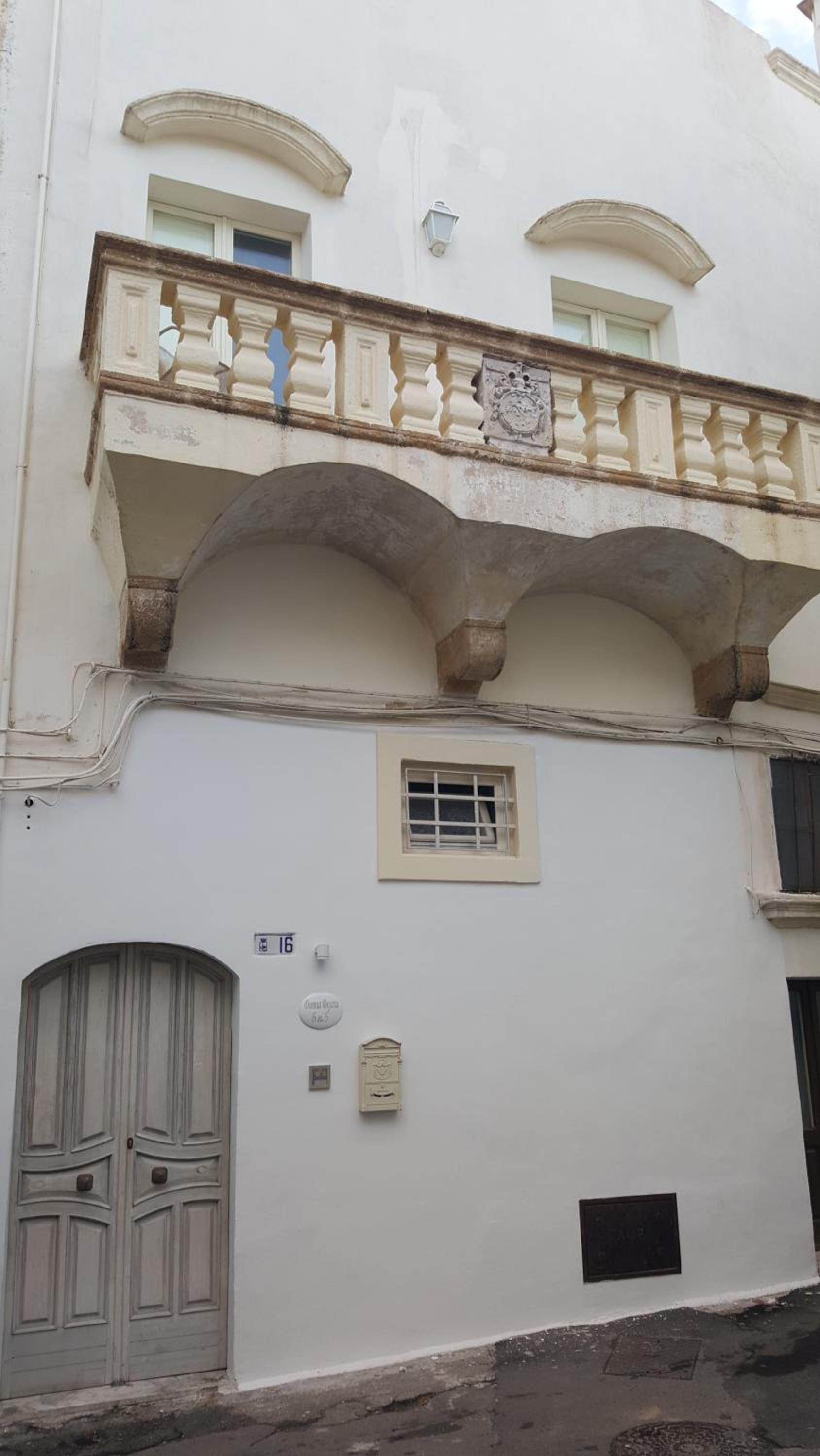 Domus Dejana