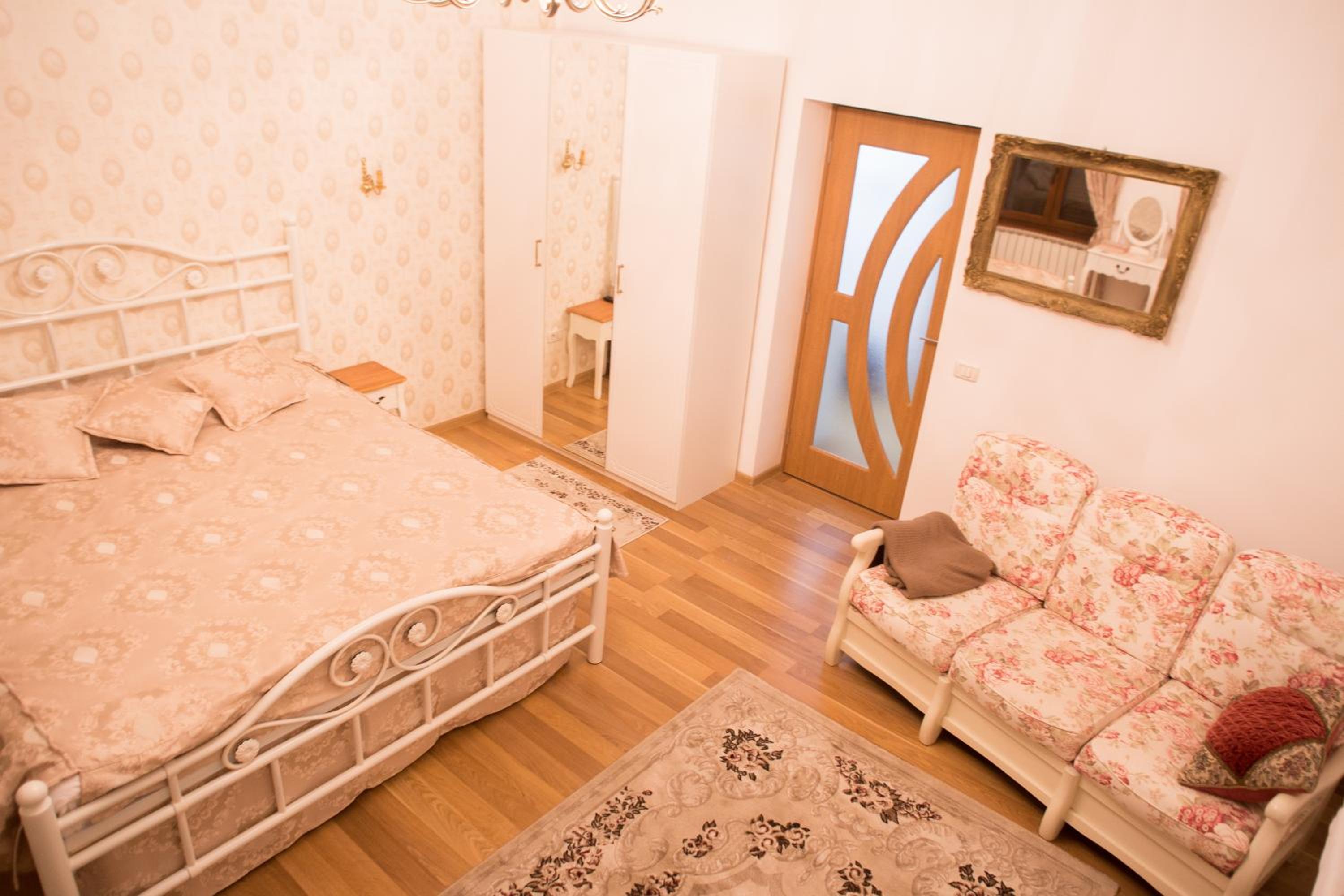 Elegance Residence view 2