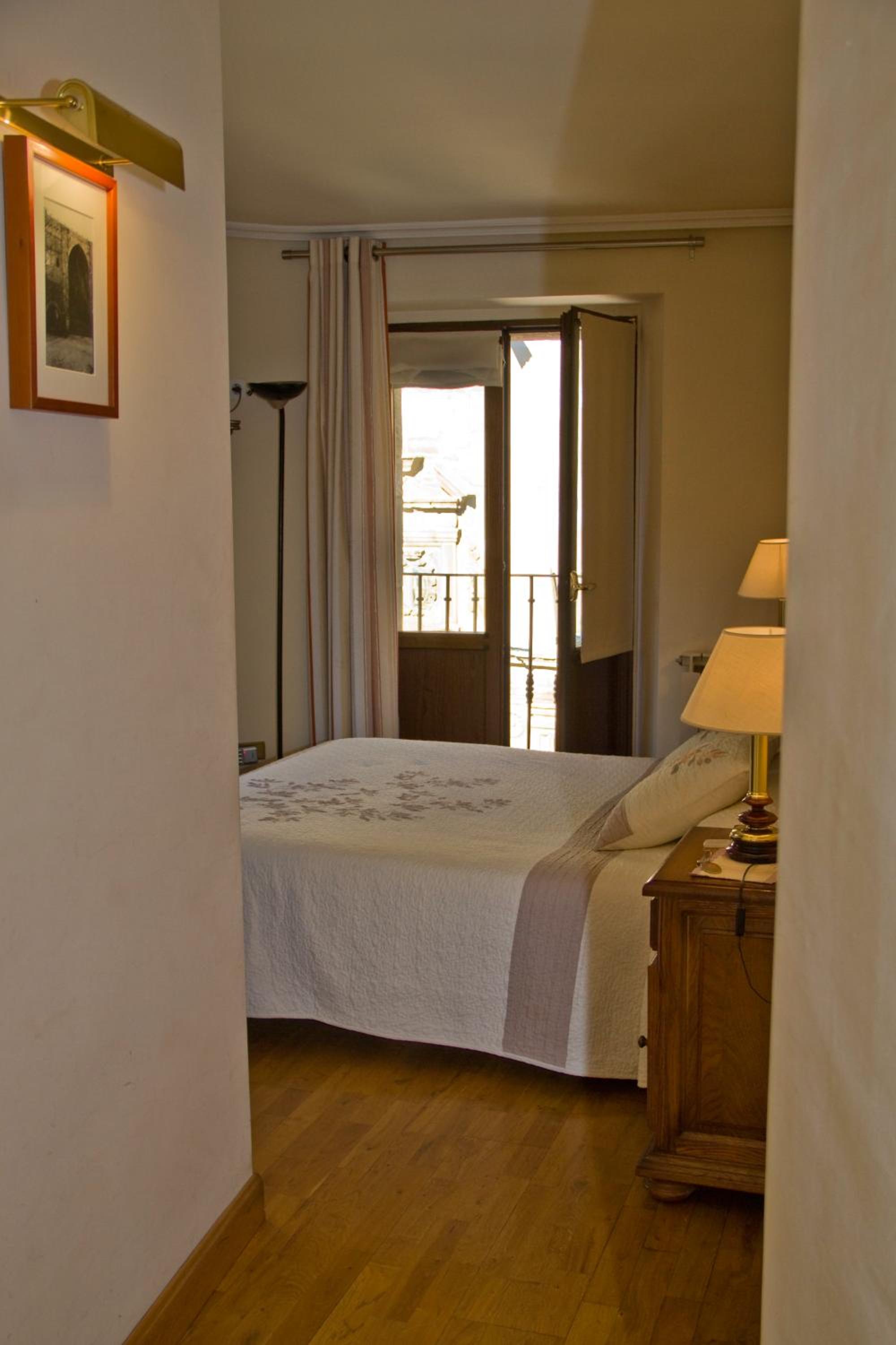 Hostal Las Coronas