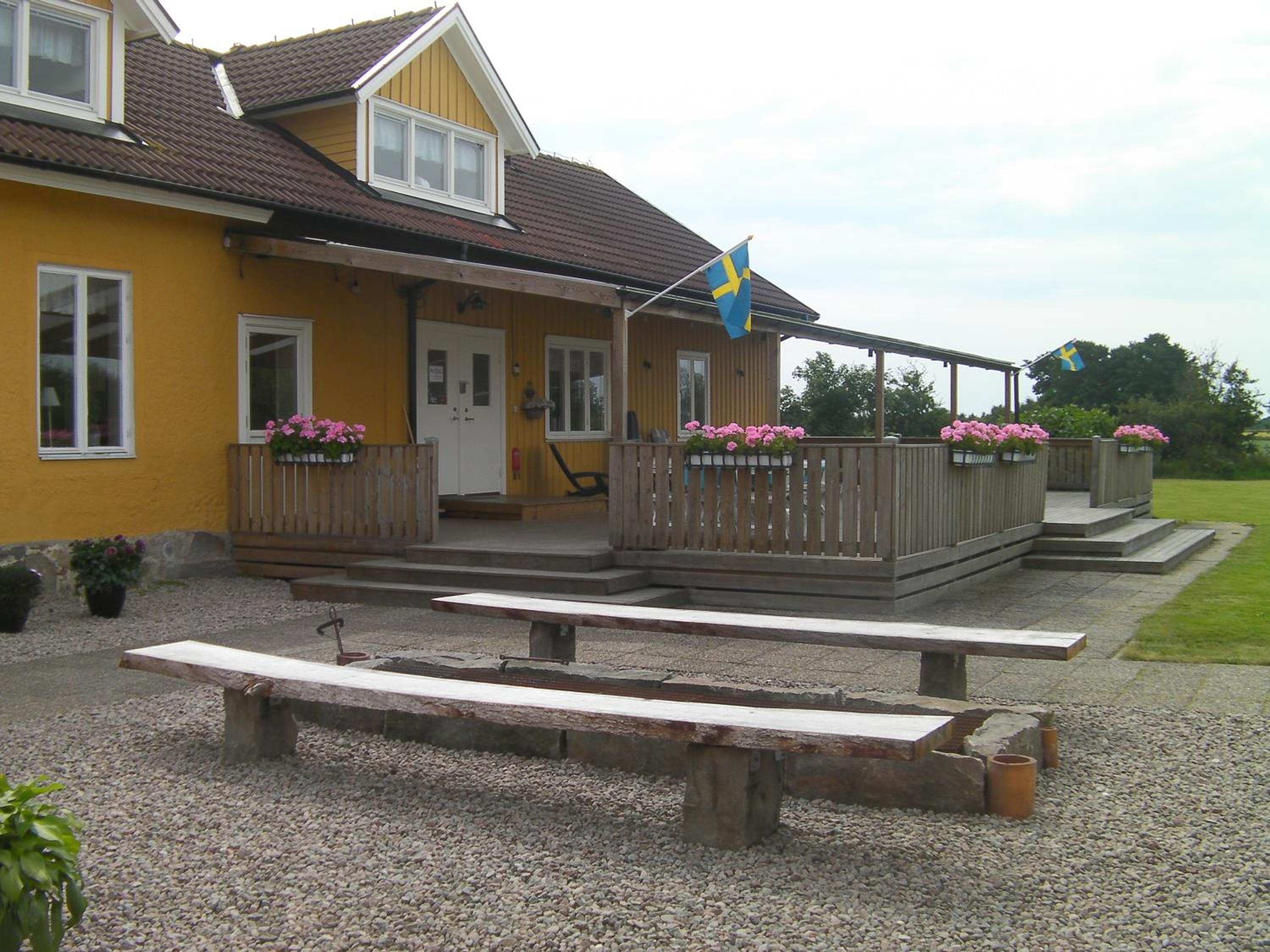 Photo 6