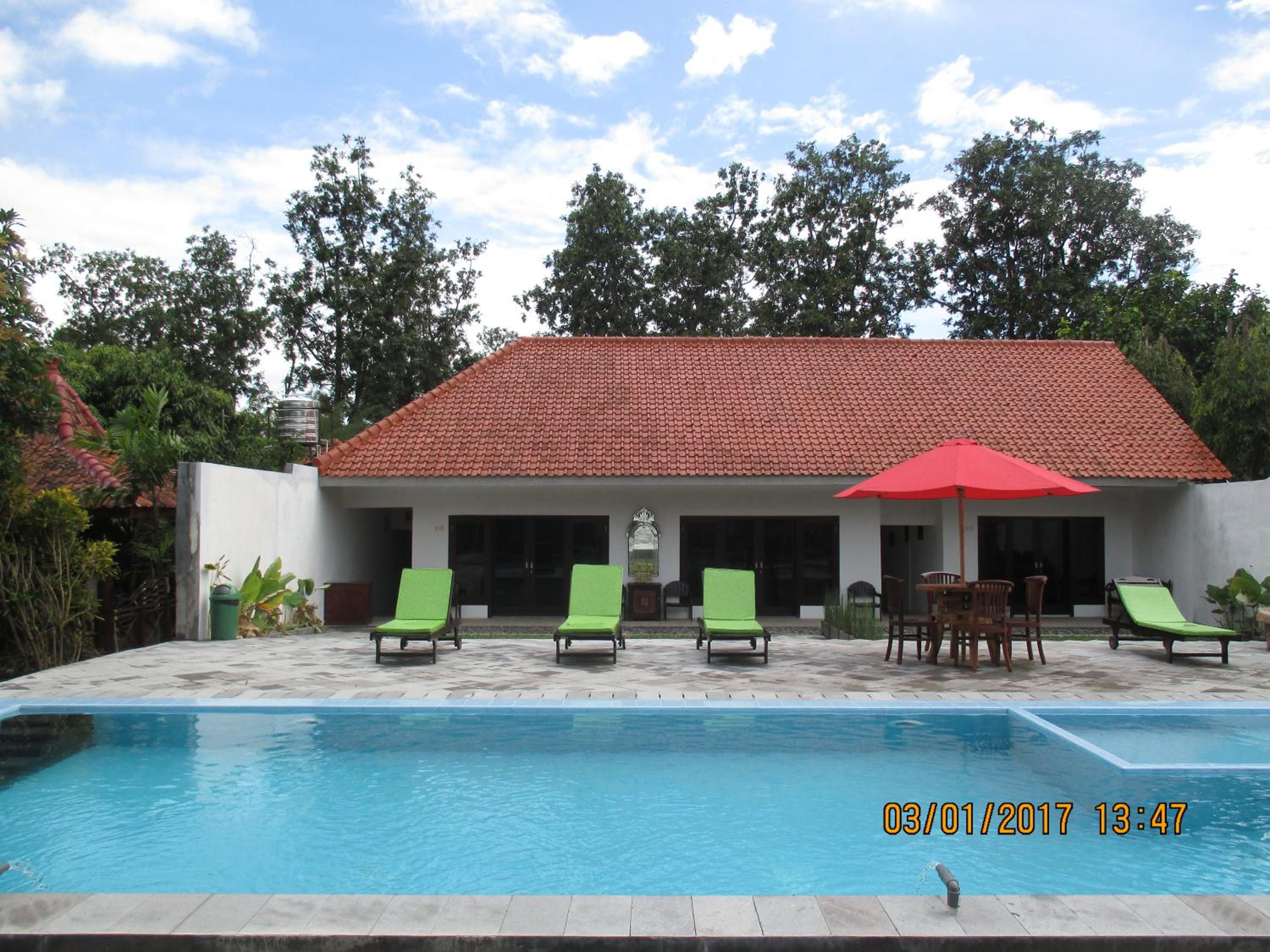 Alam Jogja Resort Mitra RedDoorz