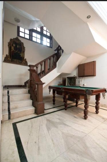 Villa 33