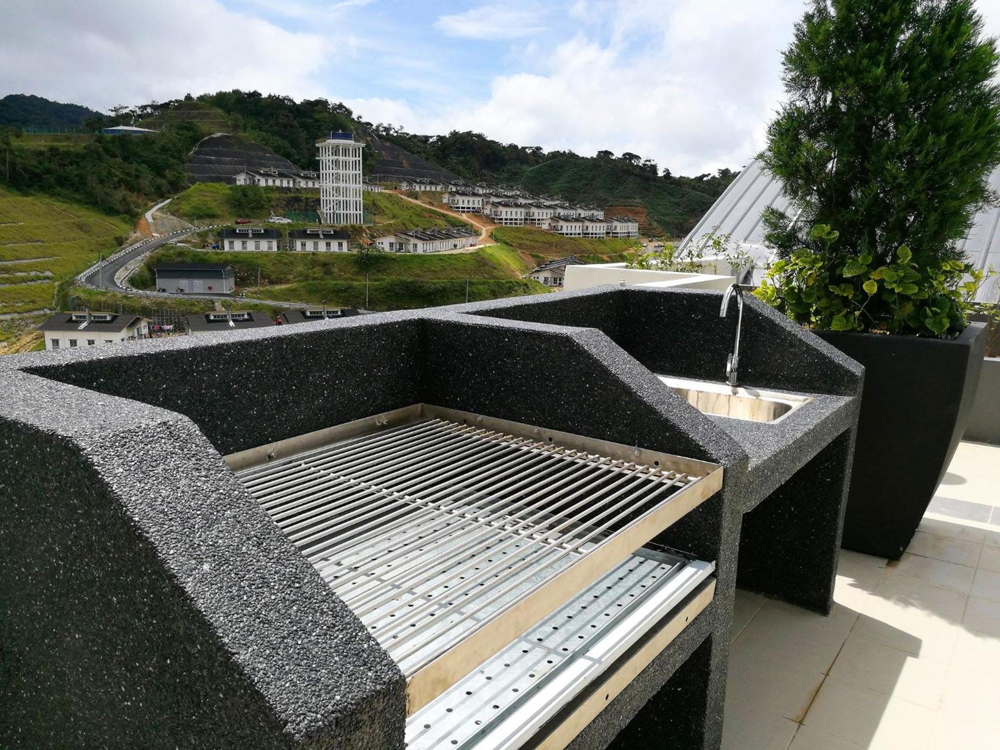 DreamScape Apartment @ Golden Hill