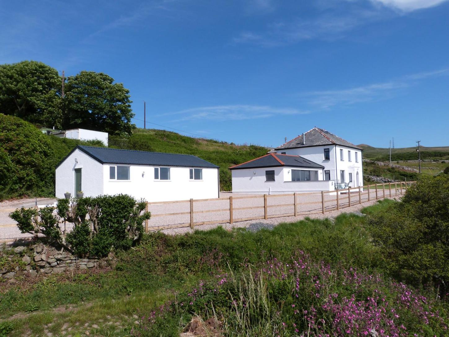 Plas y Mor view 4