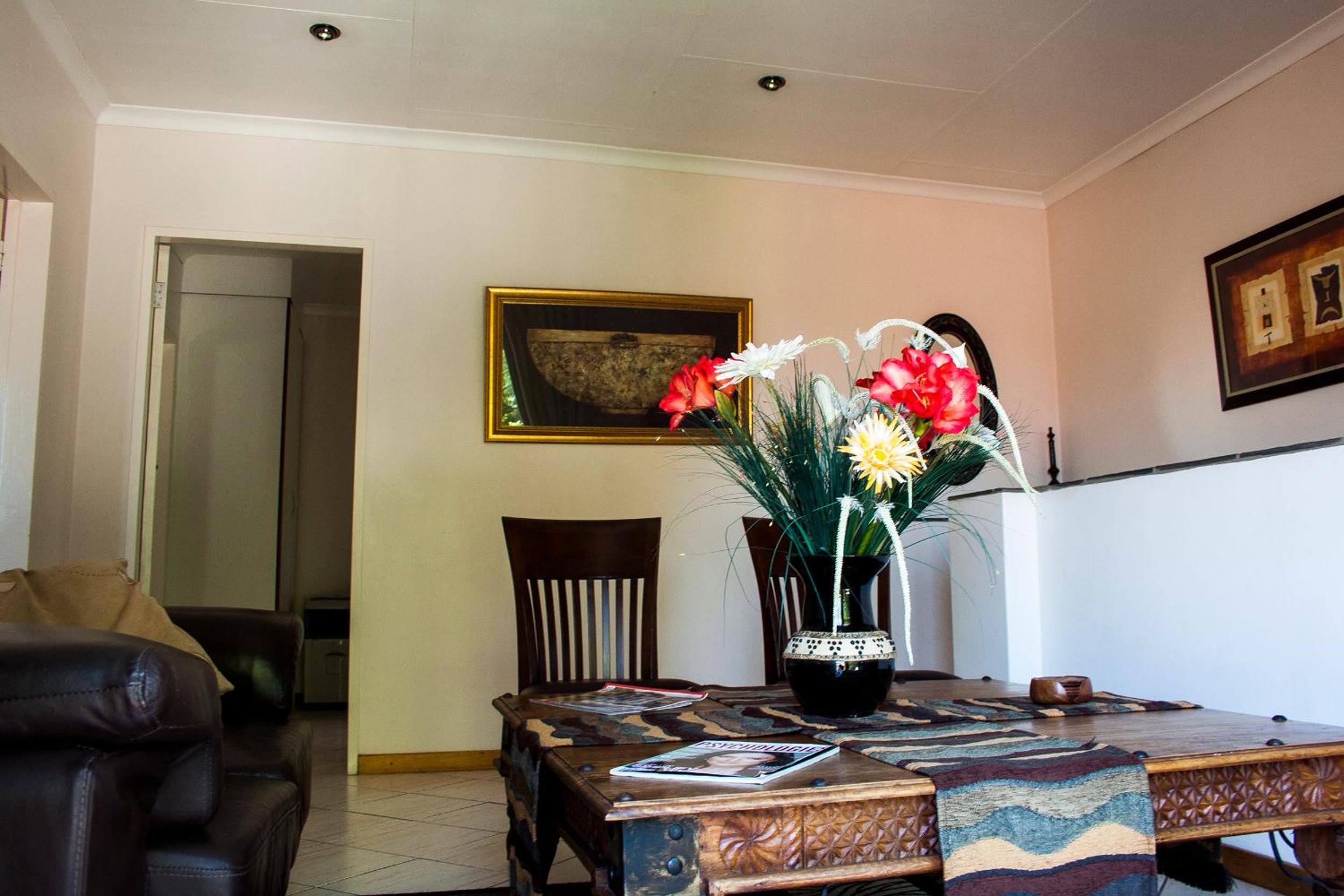 Apartment at 34 Columbine Avenue