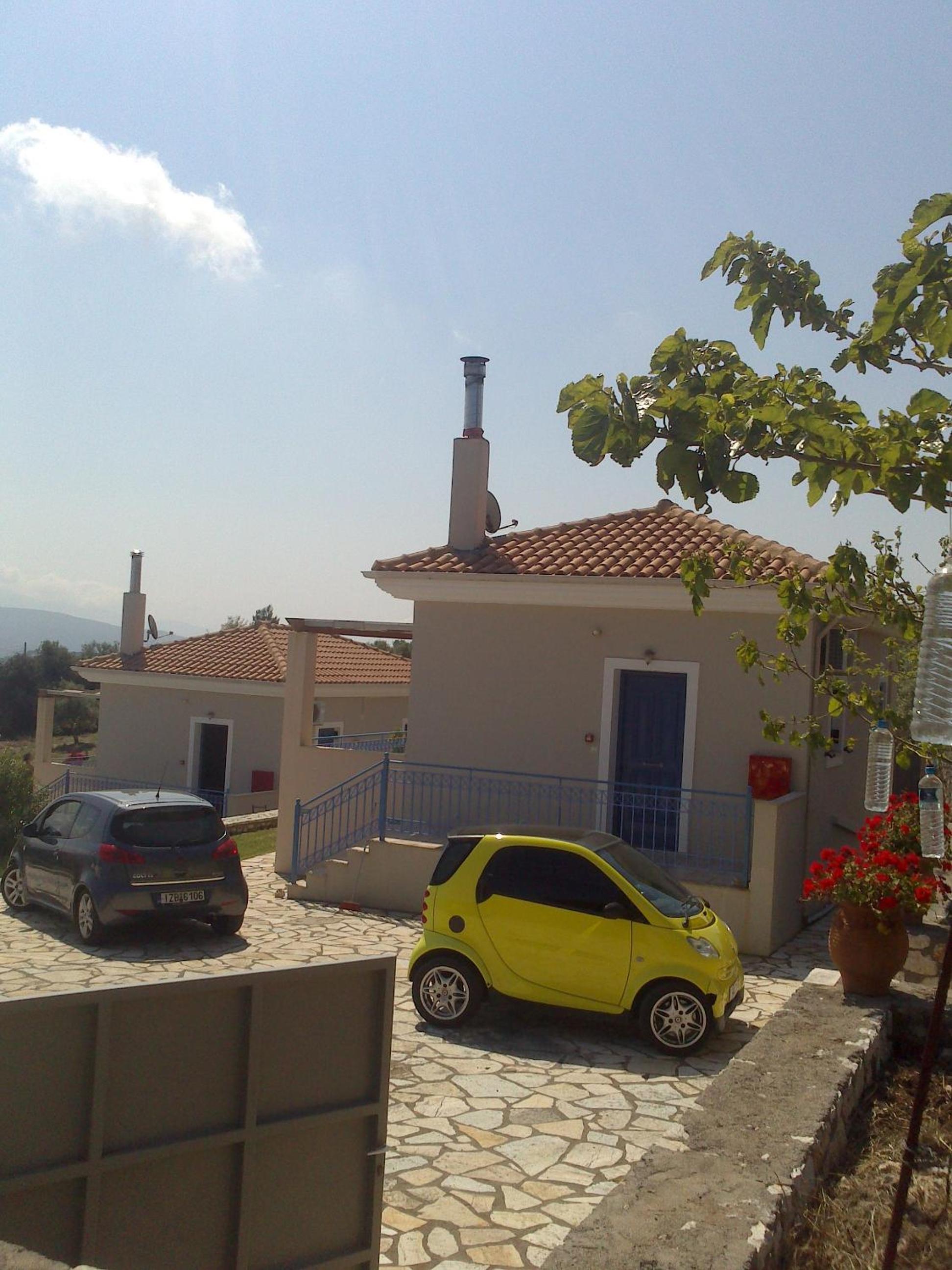Polikarpos Villas