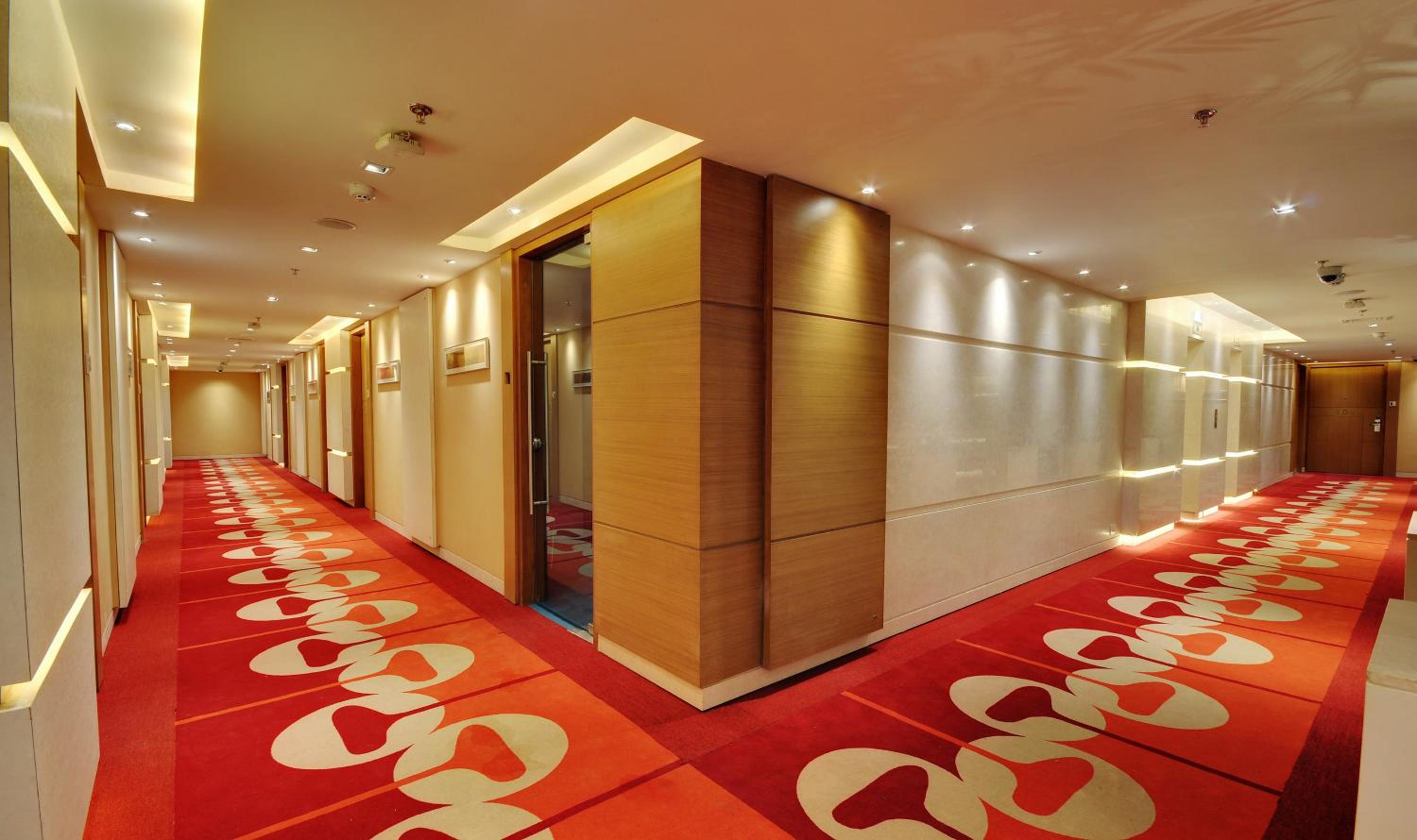 Hotel Platinum