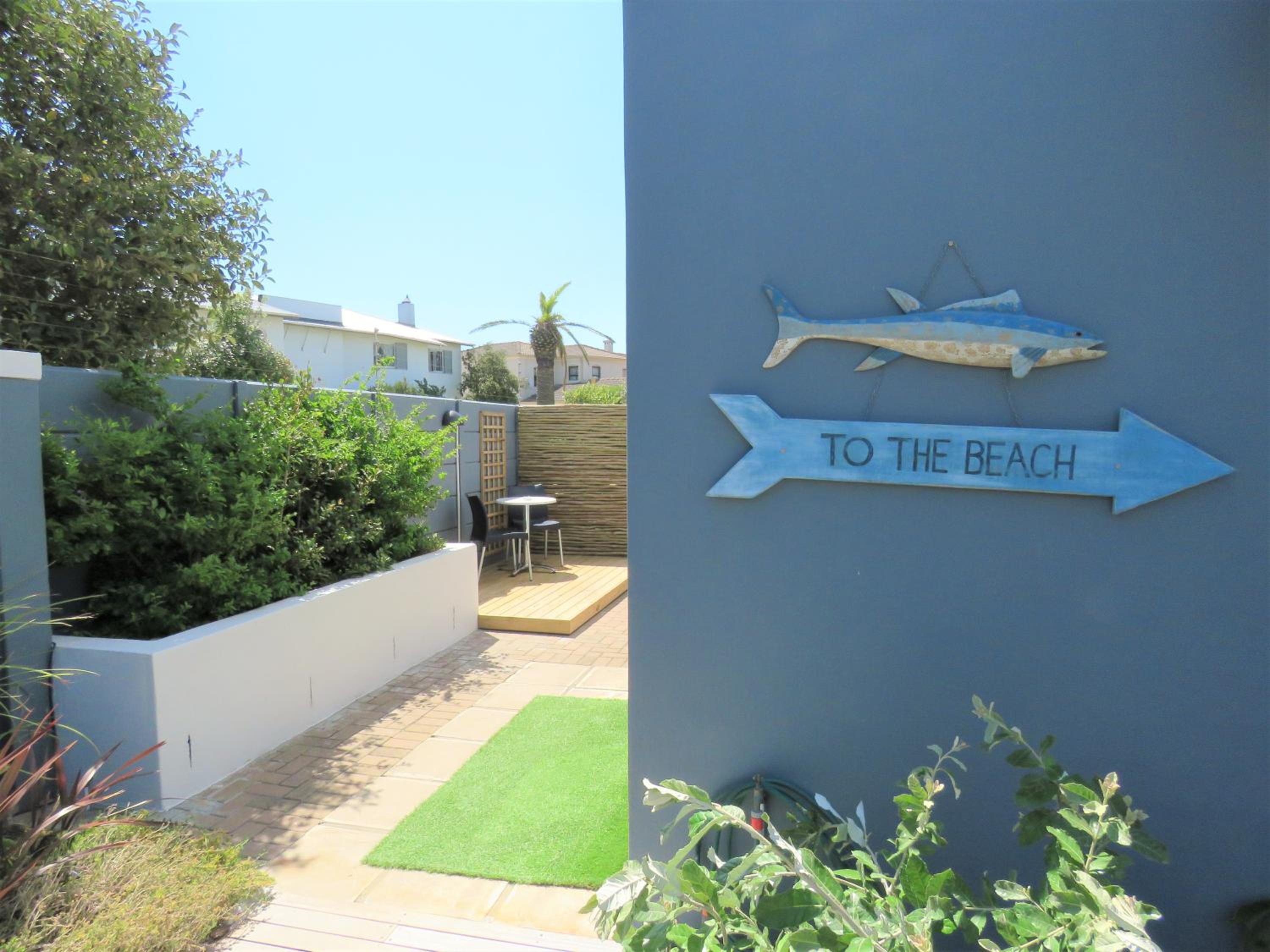 OCEAN BREEZE SUNSET BEACH - Cape Town