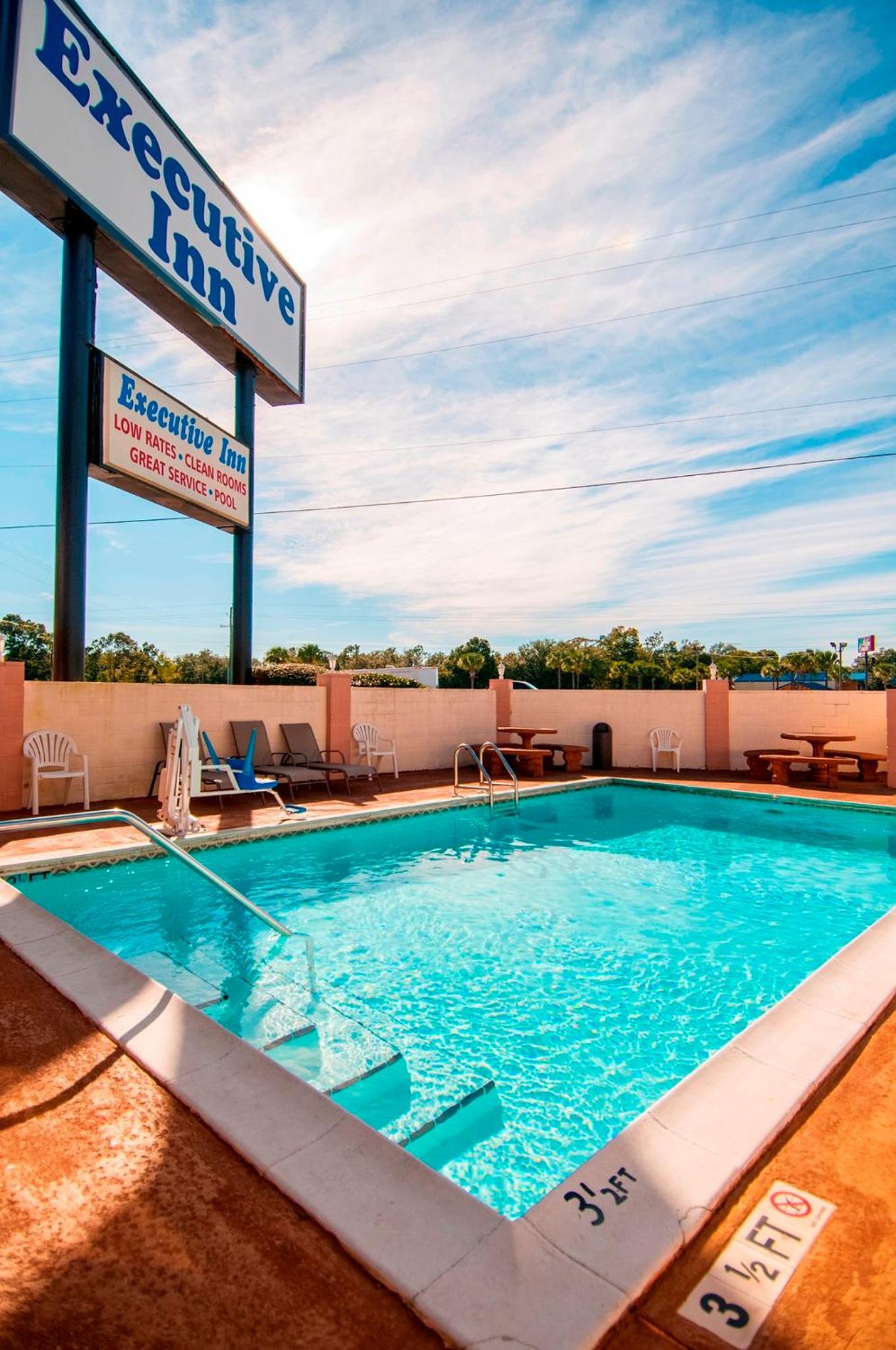 Perdido Key Vacations - Executive Inn - Property Image 1