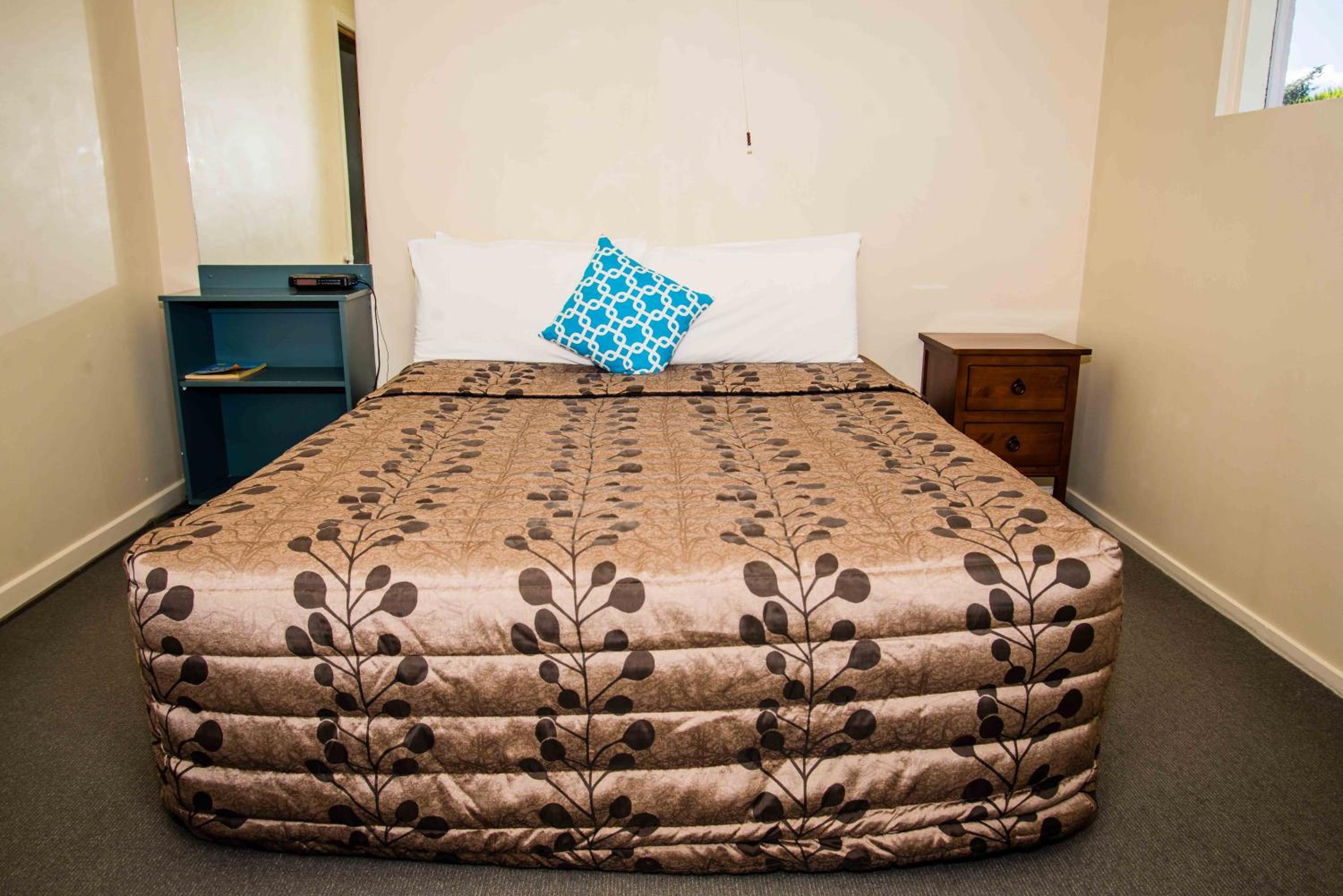 Edgewater Motel