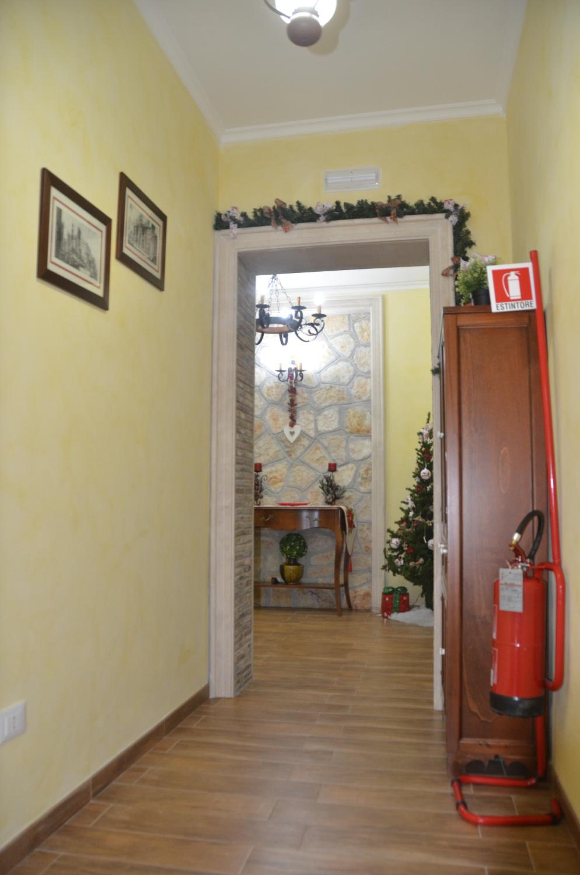 Photo 34