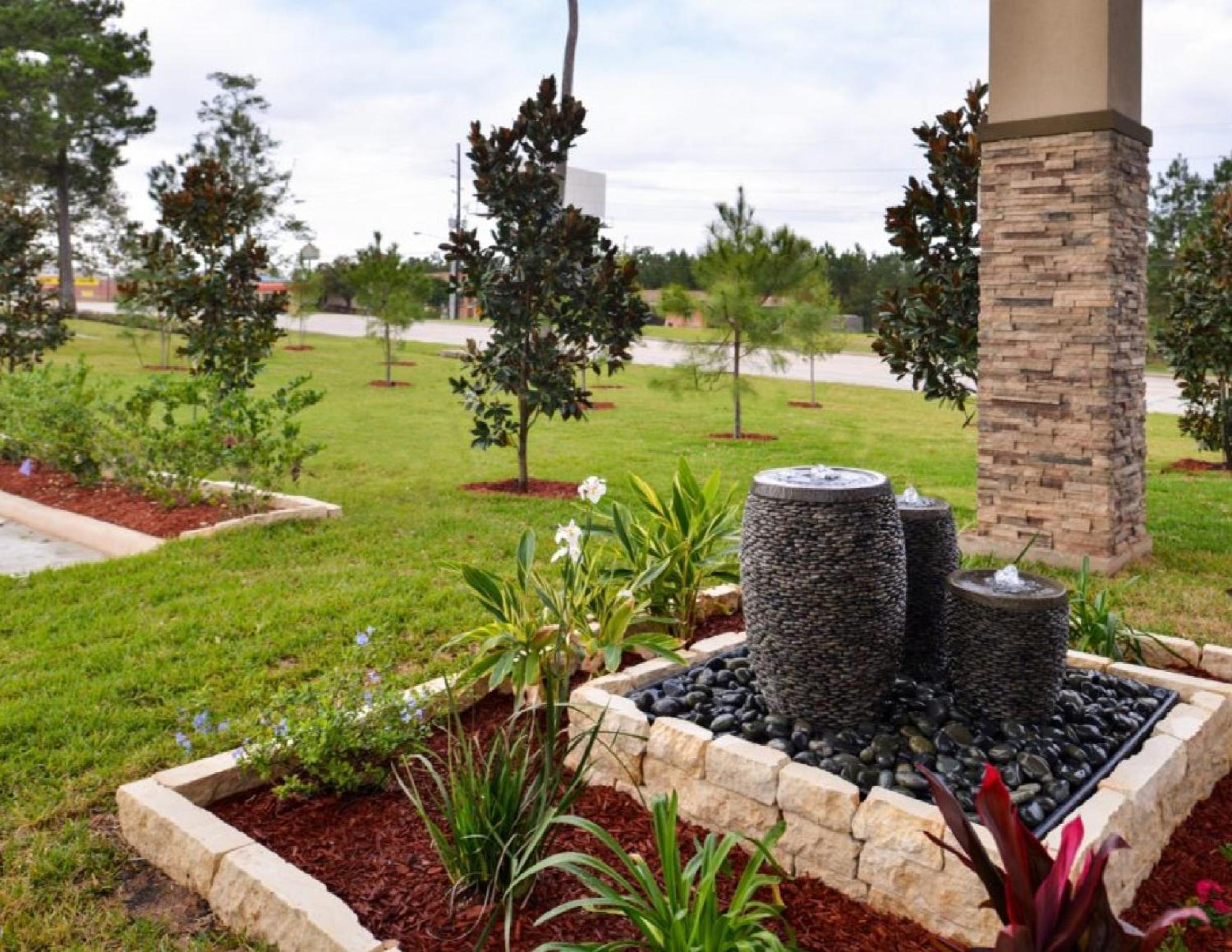 Scottish Inn & Suites - Conroe
