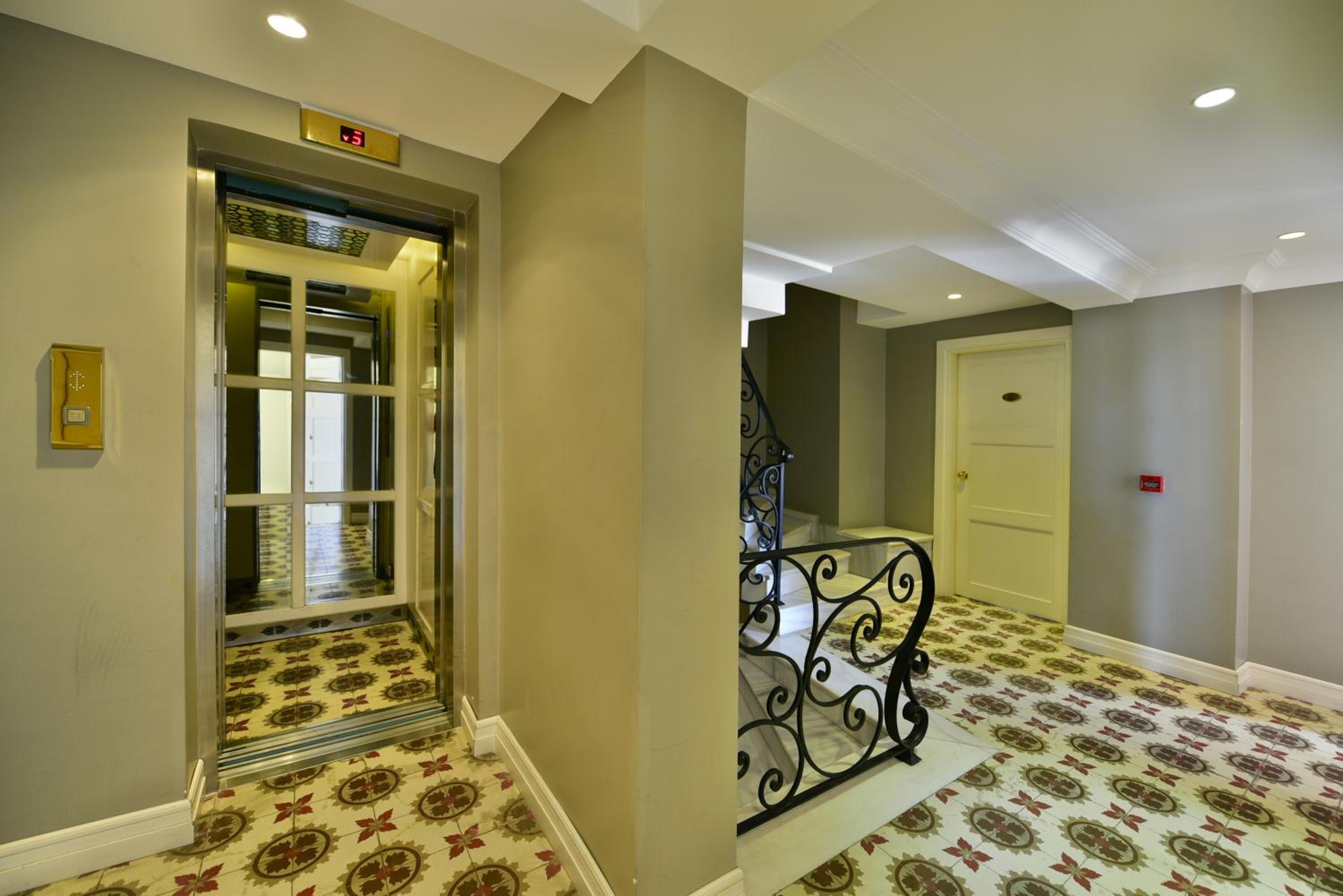 Agora Life Otel - Özel Sınıf - Image 54