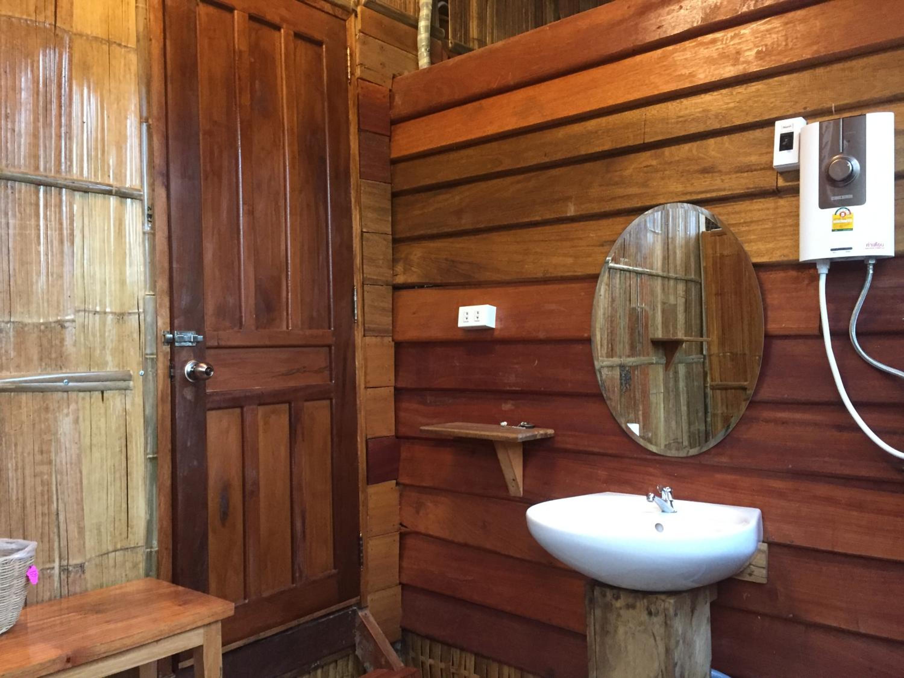 Phoxay Ngam Resort