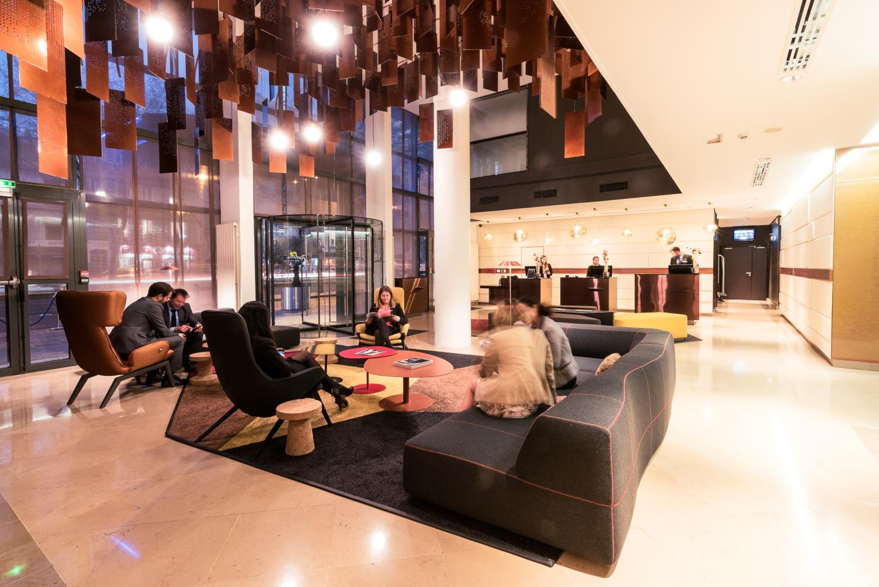 Boulogne-Billancourt Vacations - Radisson Blu Hotel, Paris Boulogne - Property Image 1