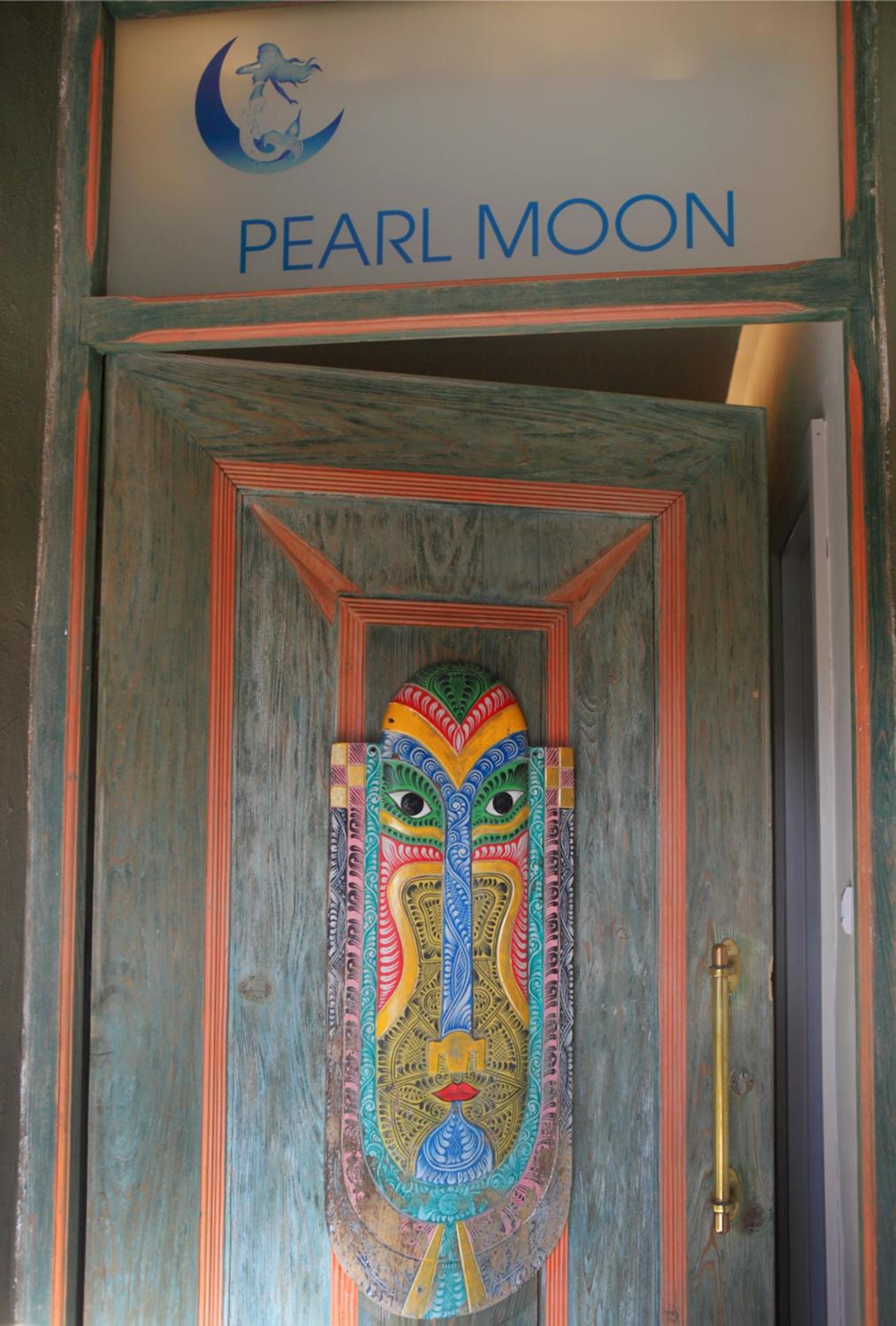 Pearl Moon Boutique Suites