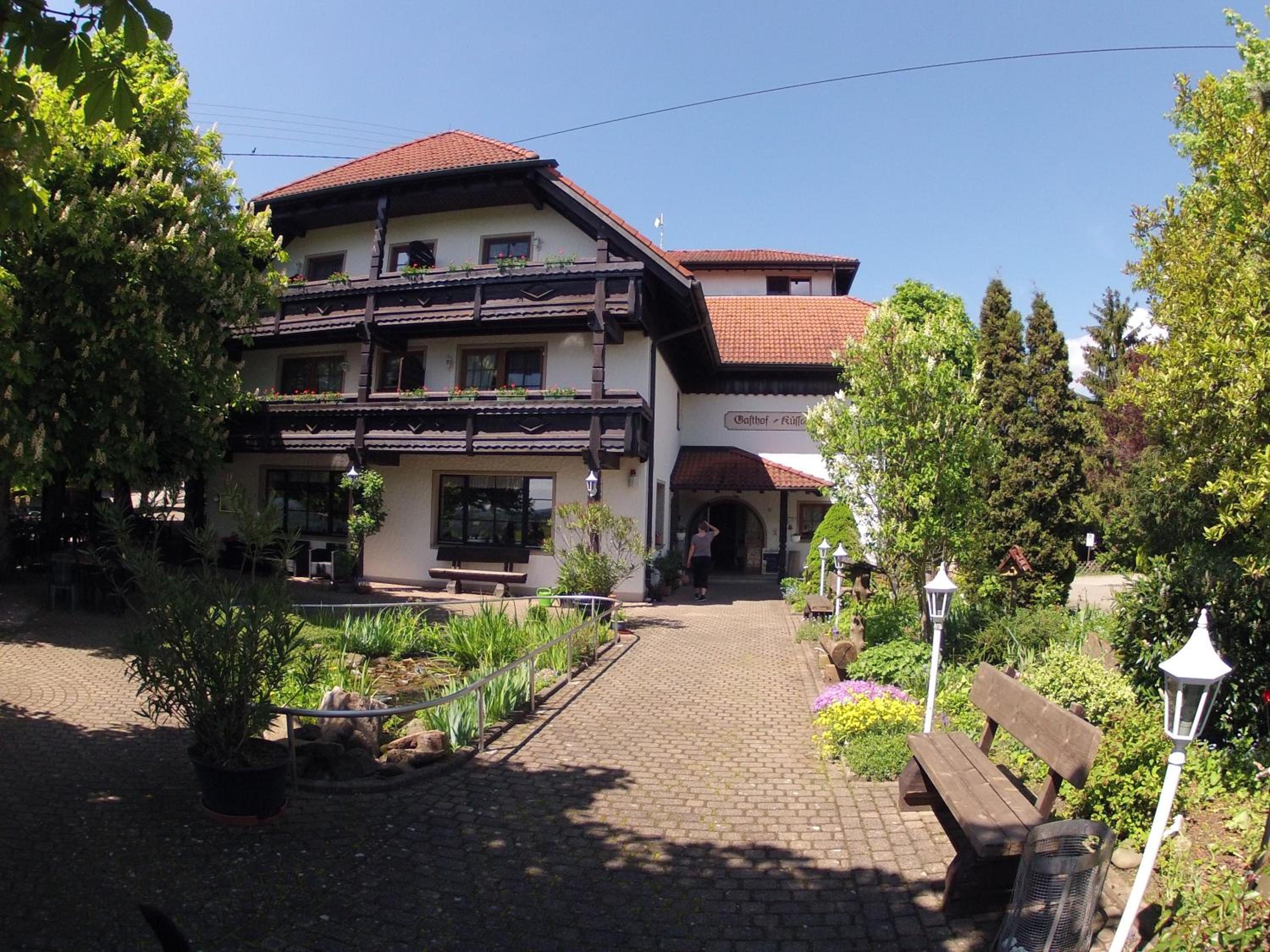 Photo 6