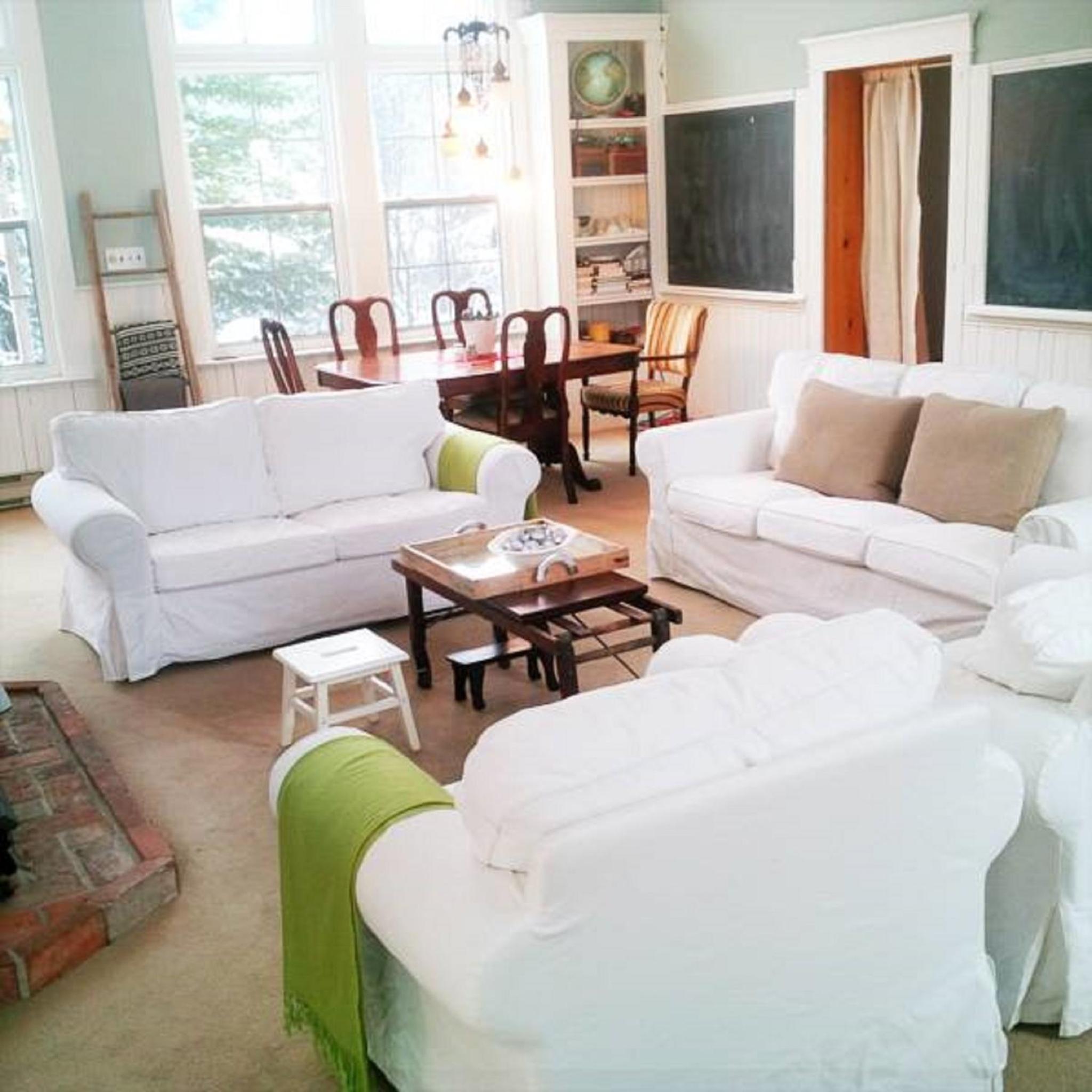 Picturesque School House Retreat