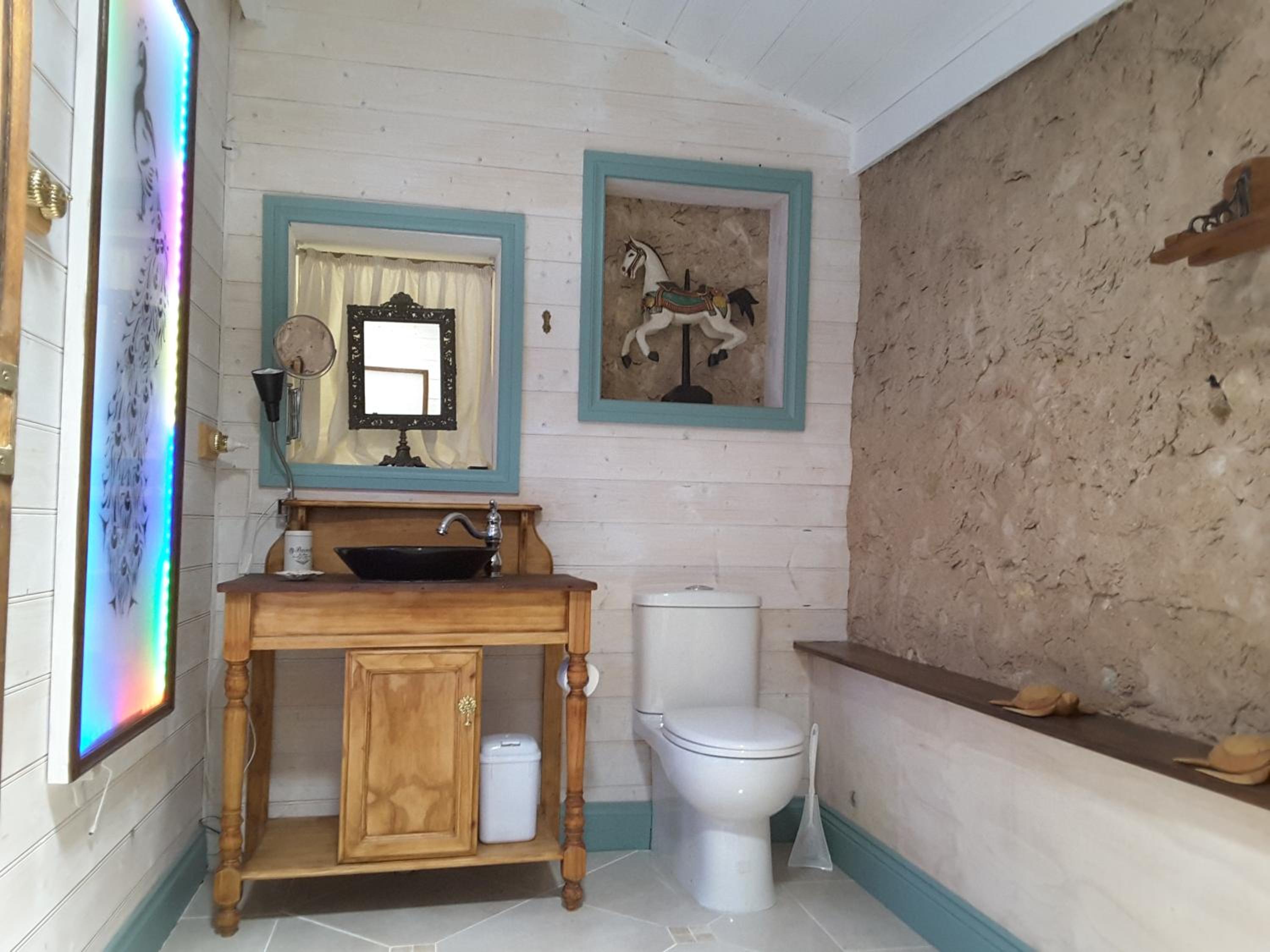 A La Folly The Retreat