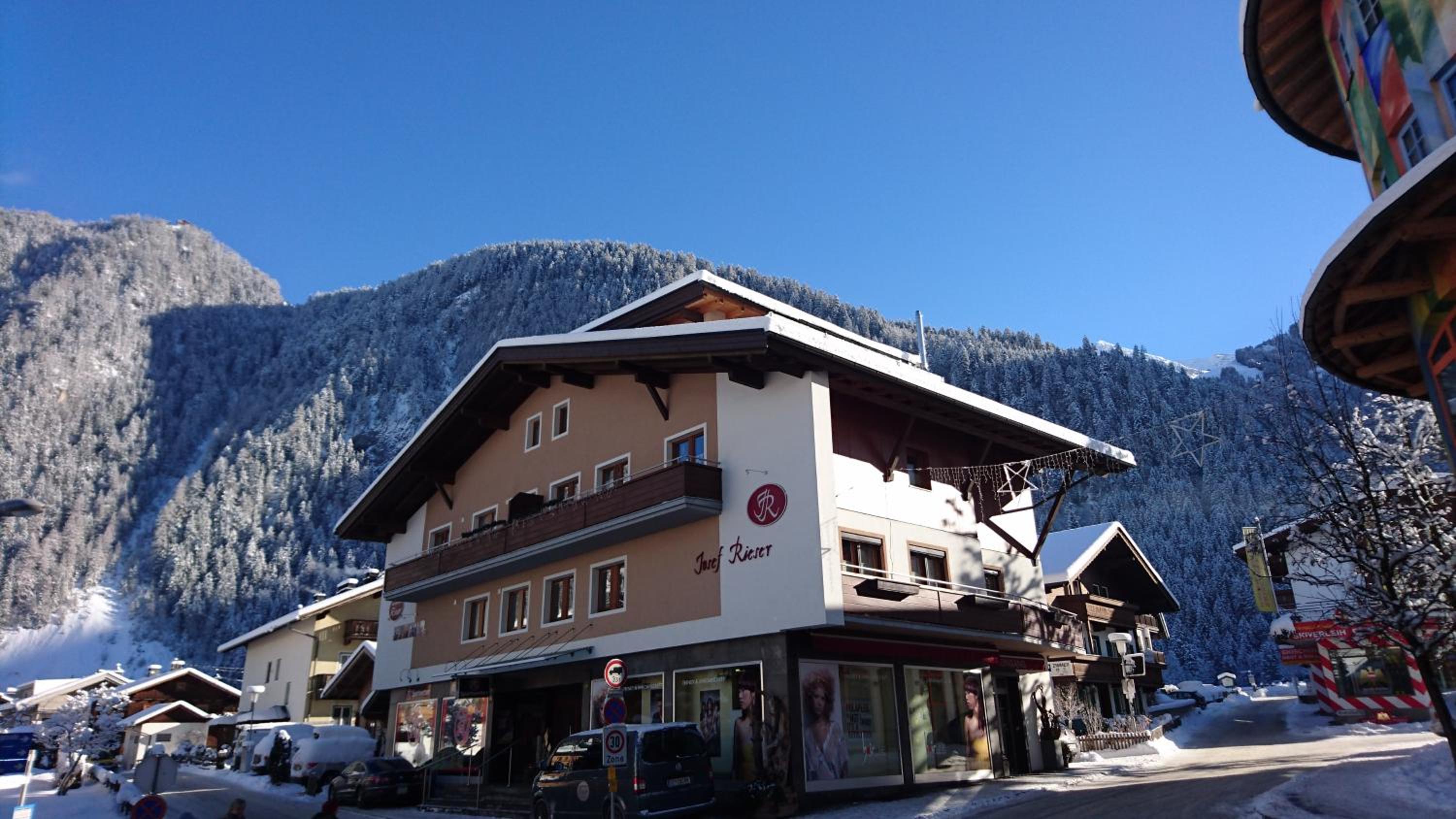 Appartements Rieser - im Herzen von Mayrhofen - sonniger Balkon - 3 Schlafzimmer