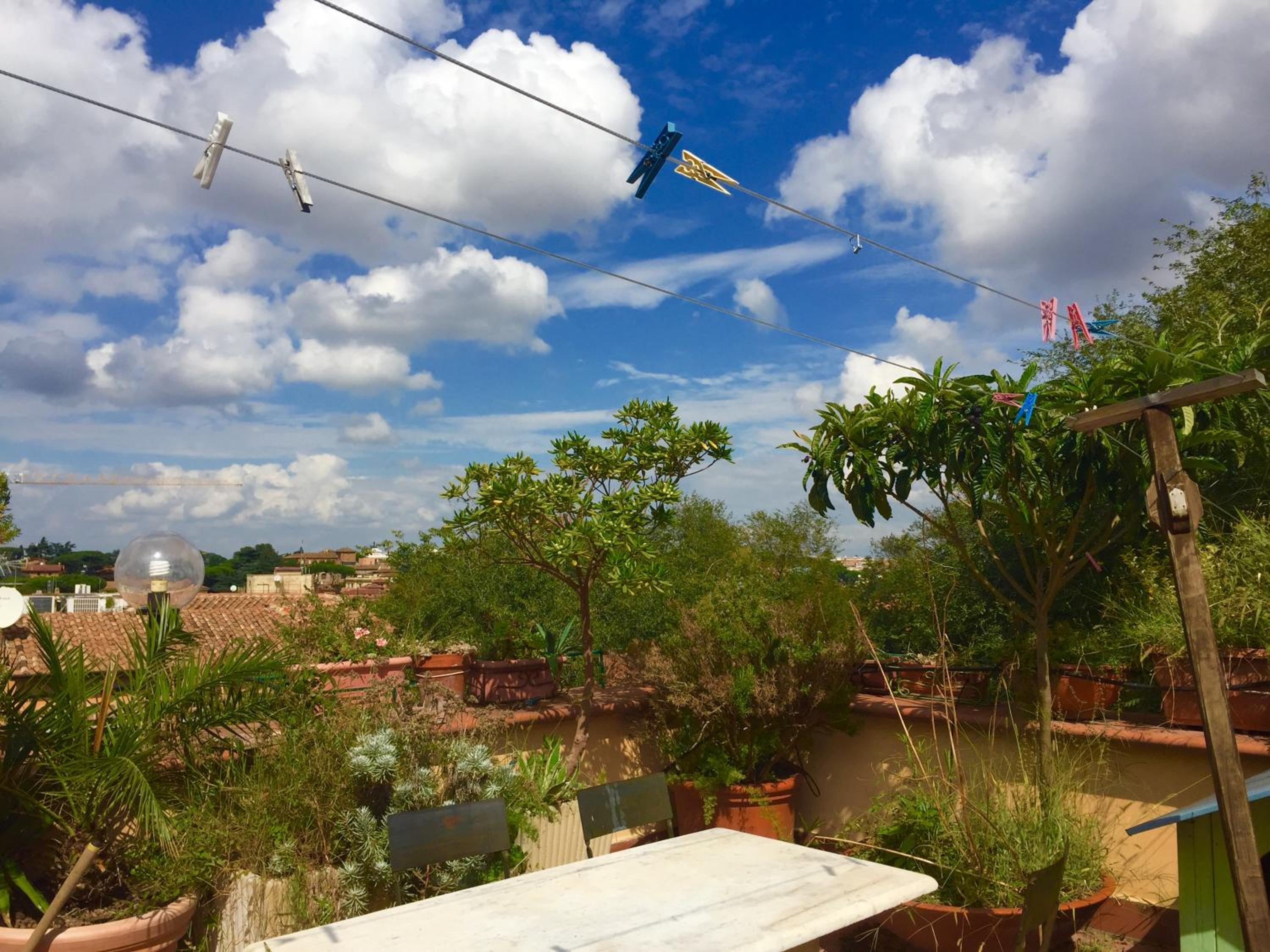 San Saba Rooftop Garden