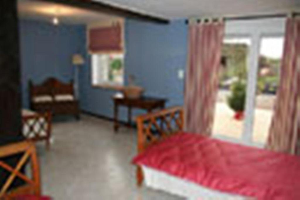Chambres d'Hotes Les Hirondelles view 5