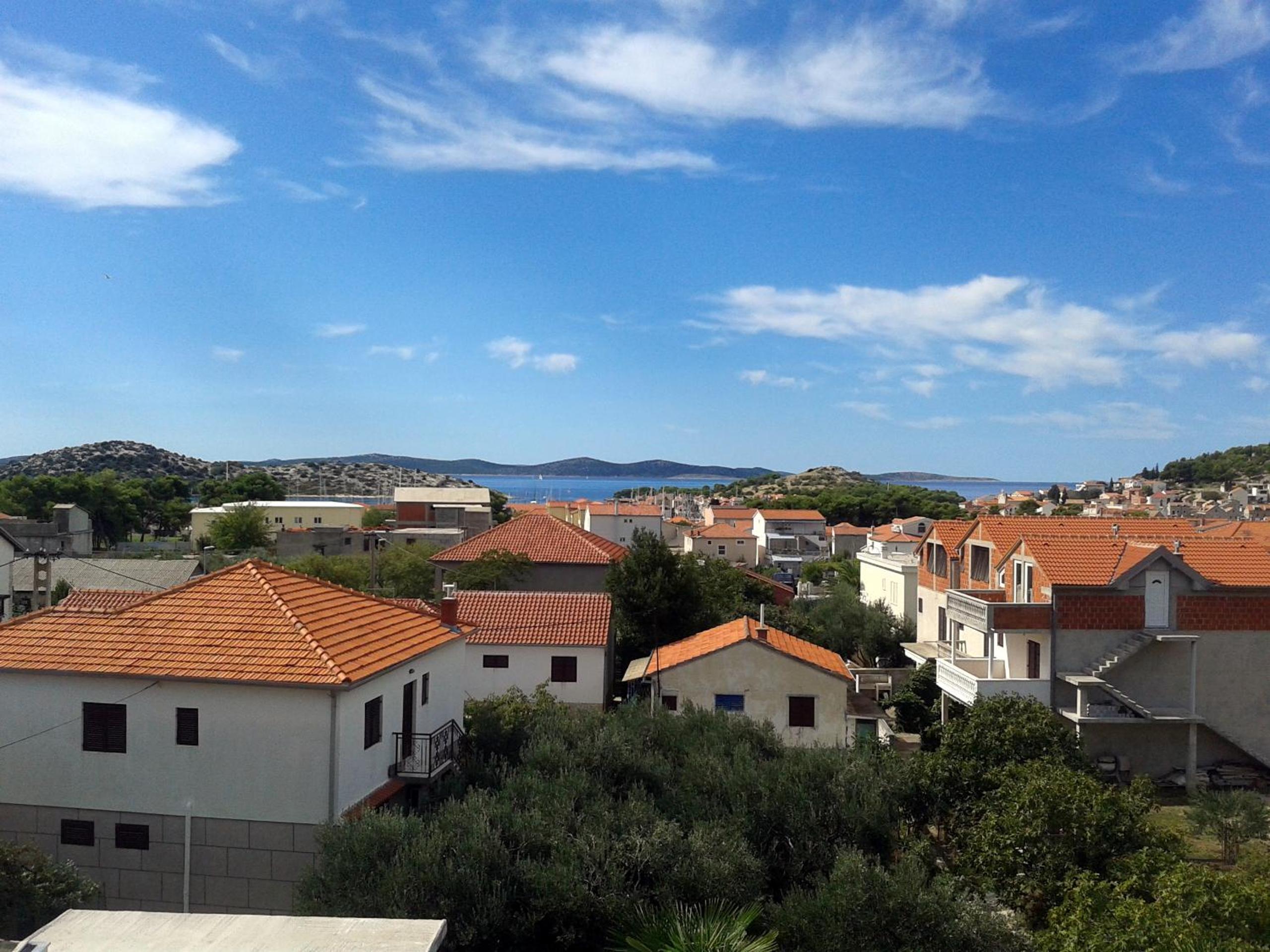 Apartments Jareb