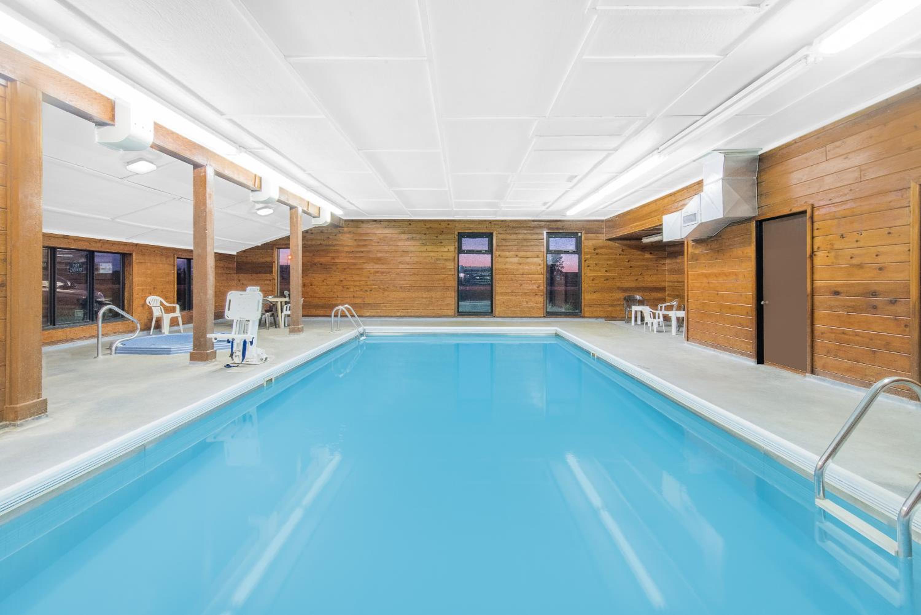 Watertown Vacations - Super 8 by Wyndham Watertown - Property Image 12