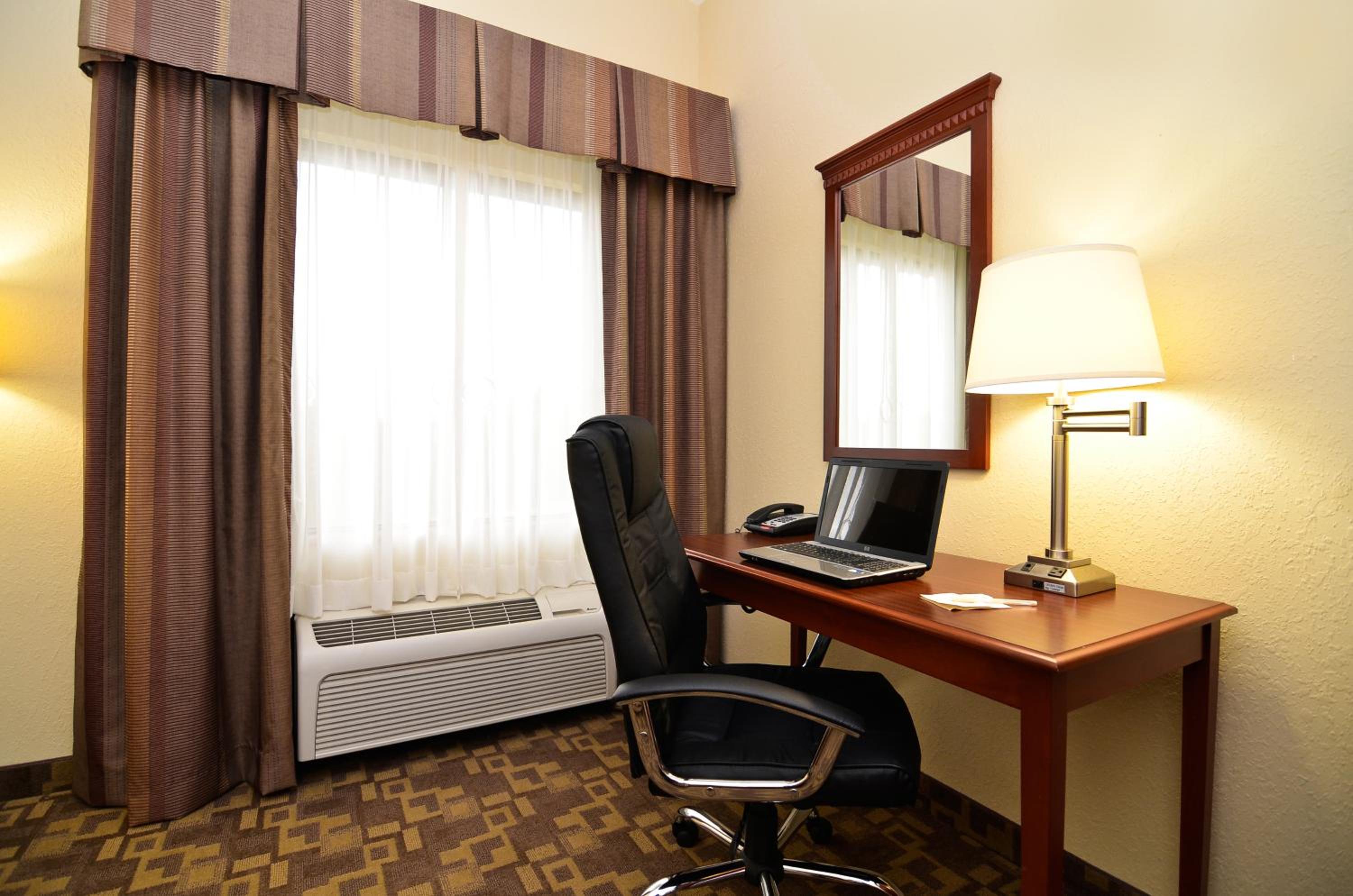 Best Western Opp Inn