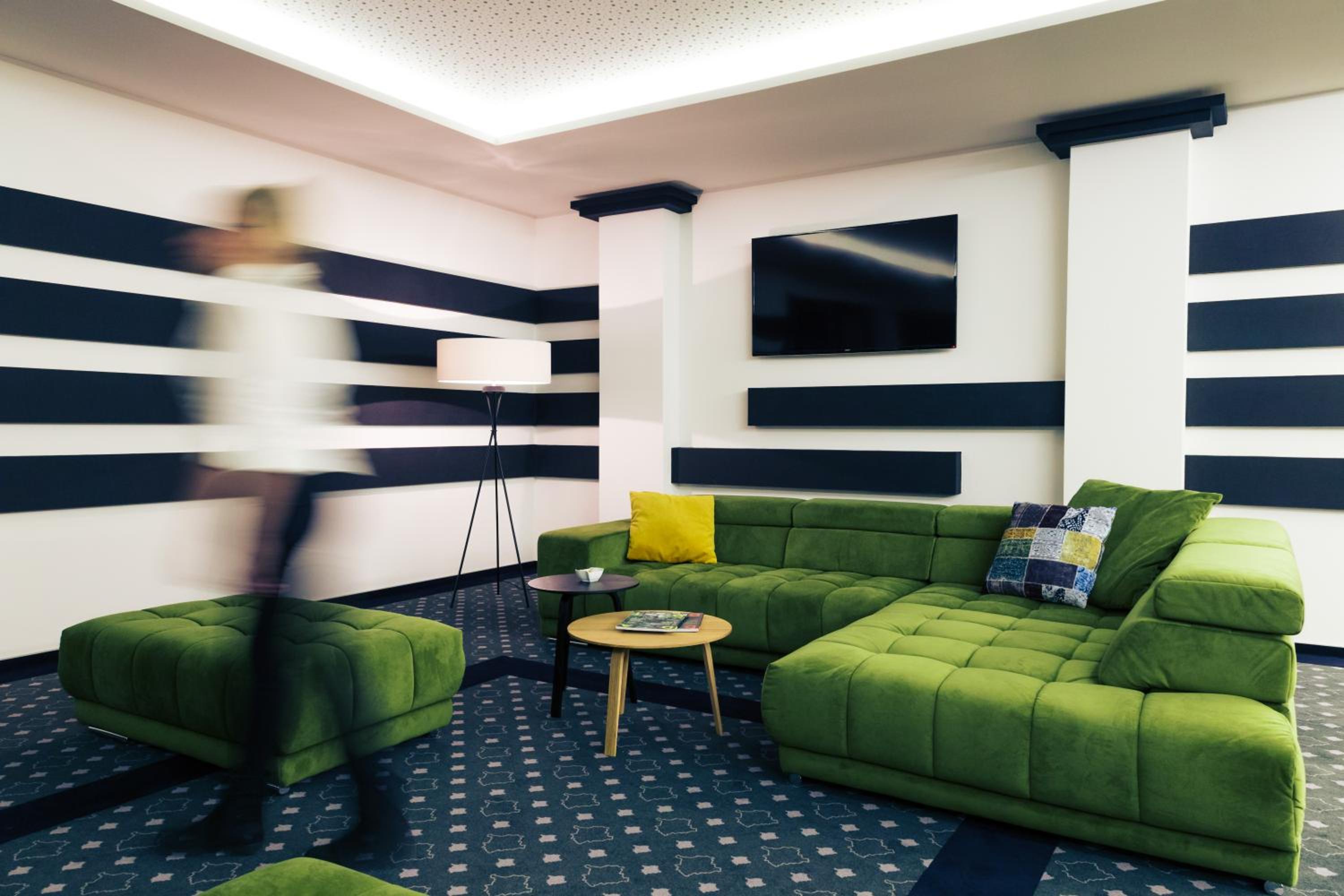 SKY Hotel Cloppenburg - Property Image 12