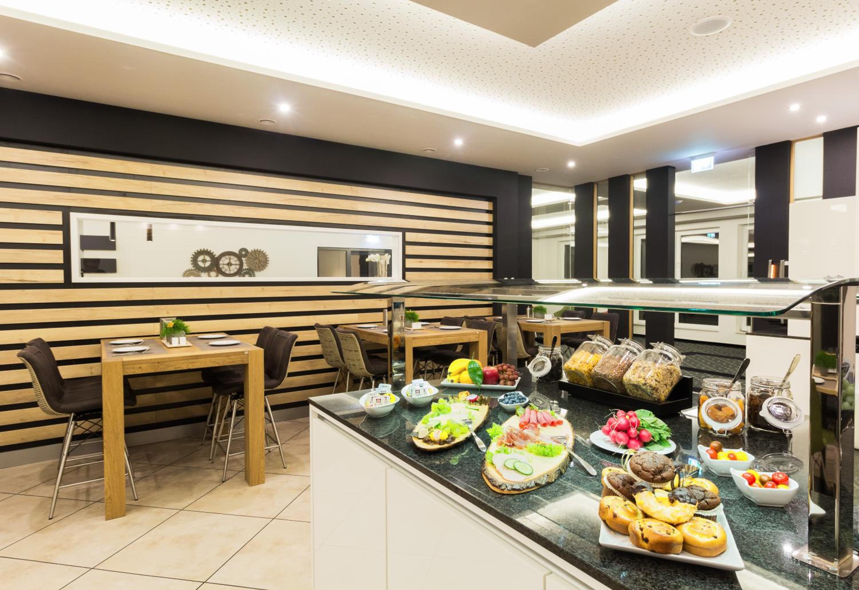 SKY Hotel Cloppenburg - Property Image 15