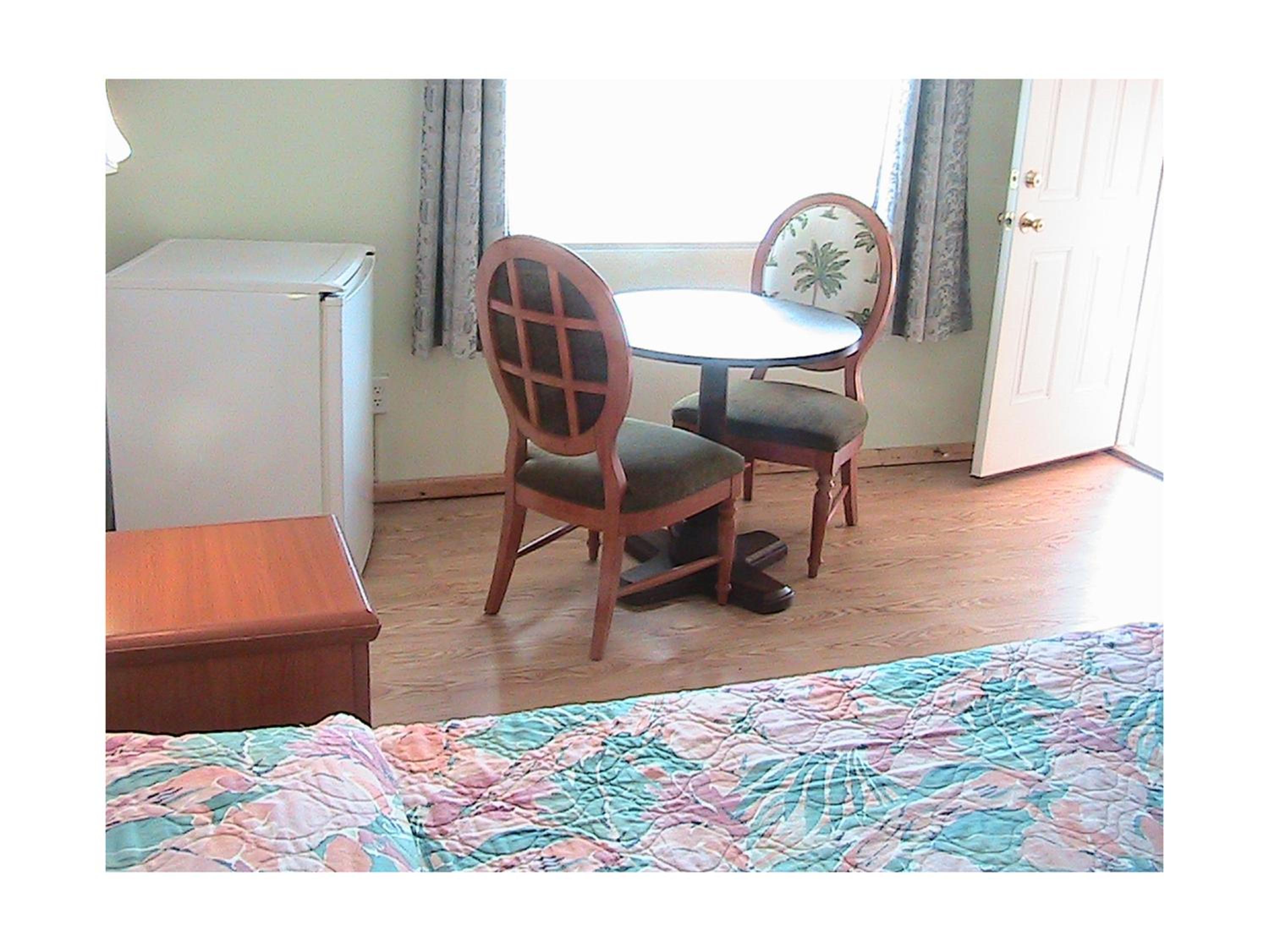 At Home Express Tangerine Inn