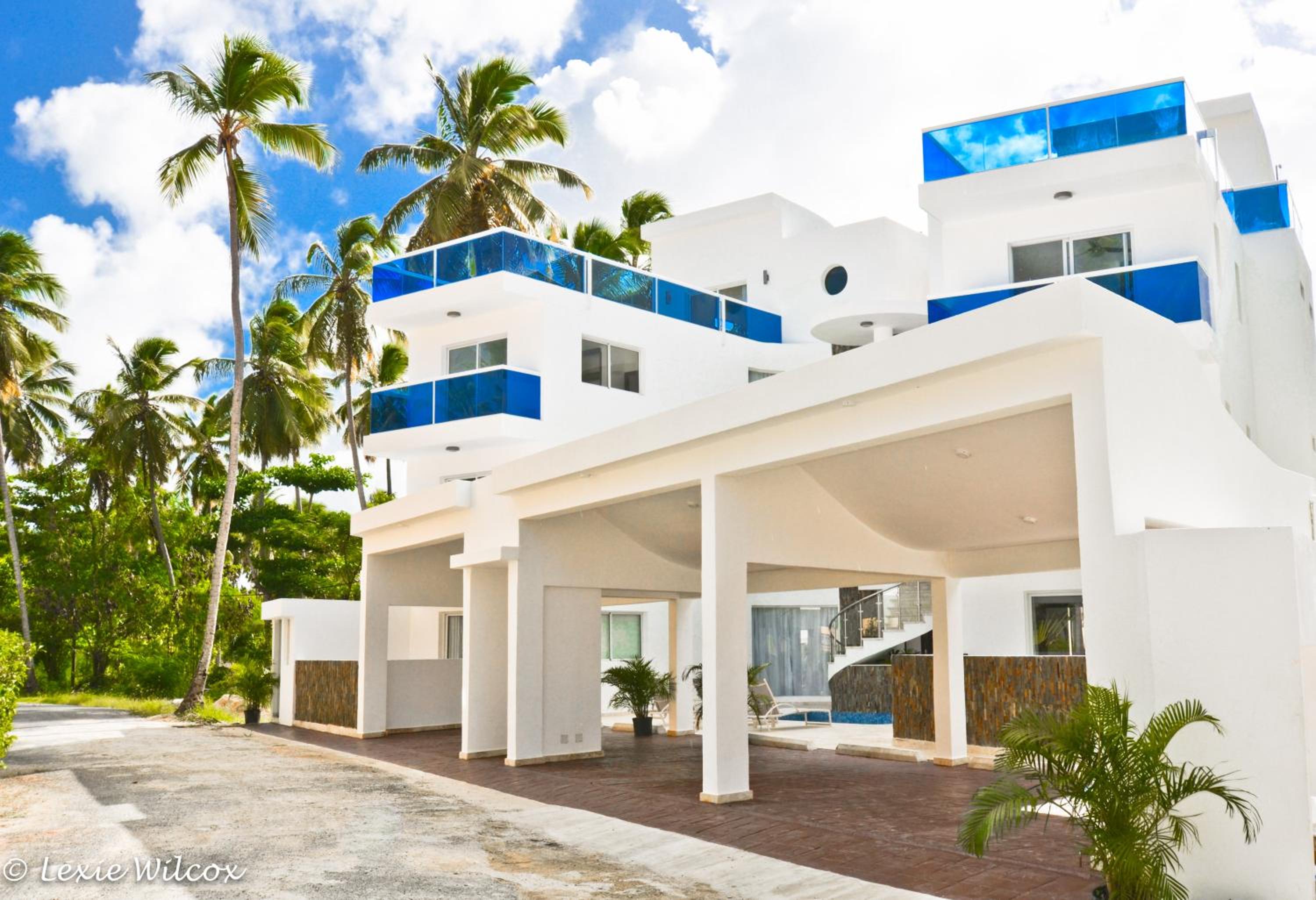 The Sanctuary @ Los Corales