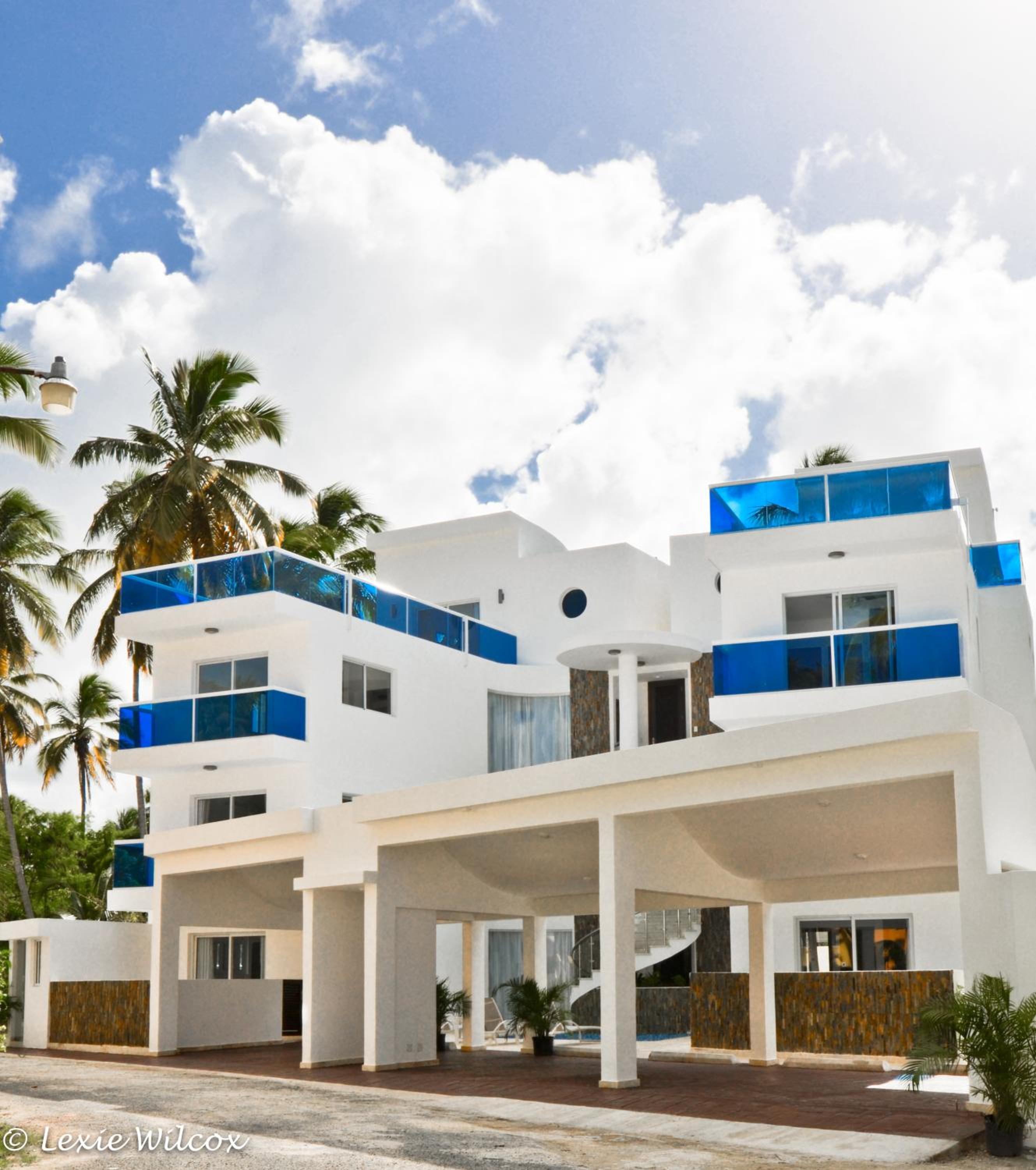 The Sanctuary @ Los Corales