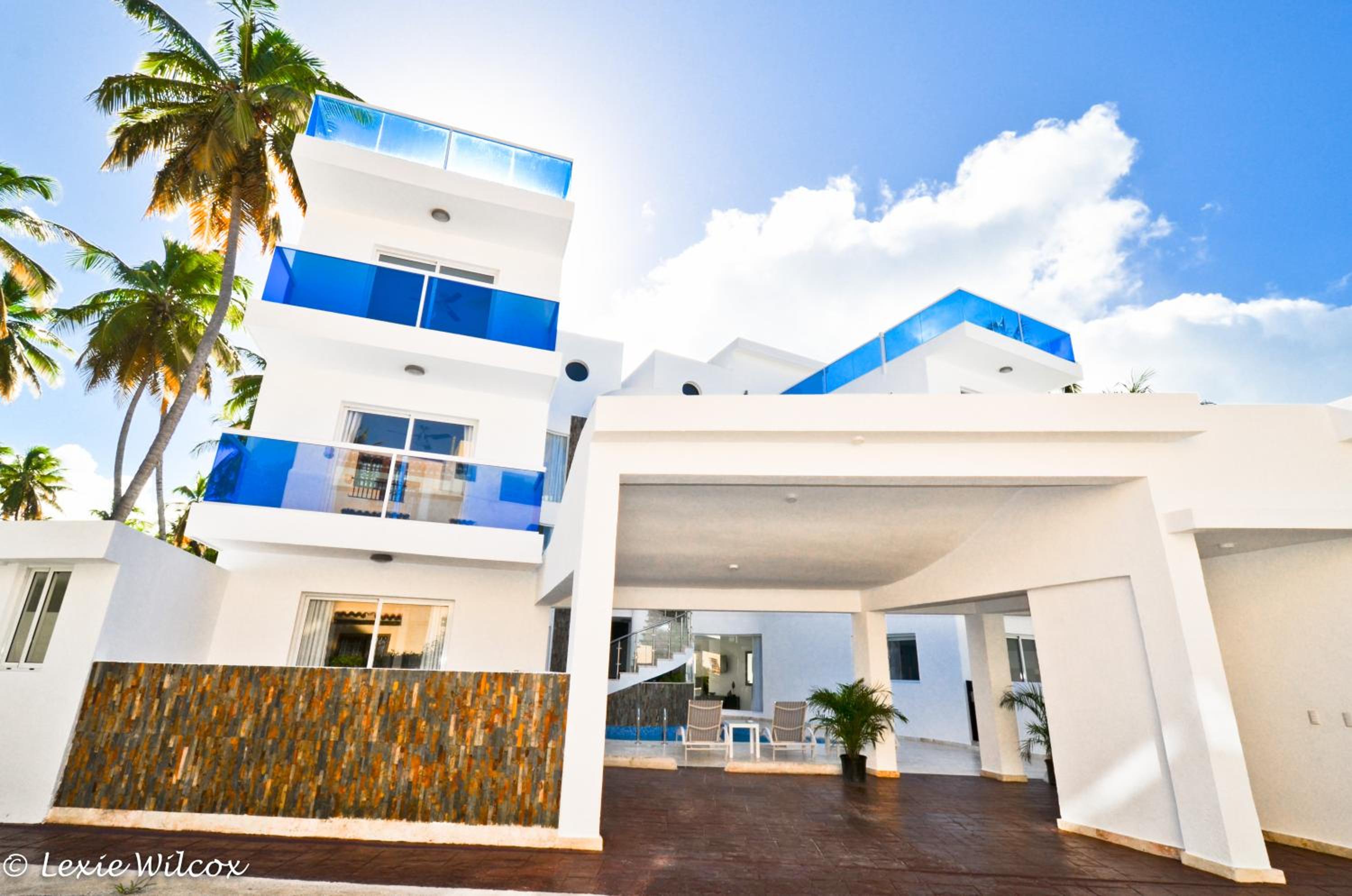The Sanctuary @ Los Corales