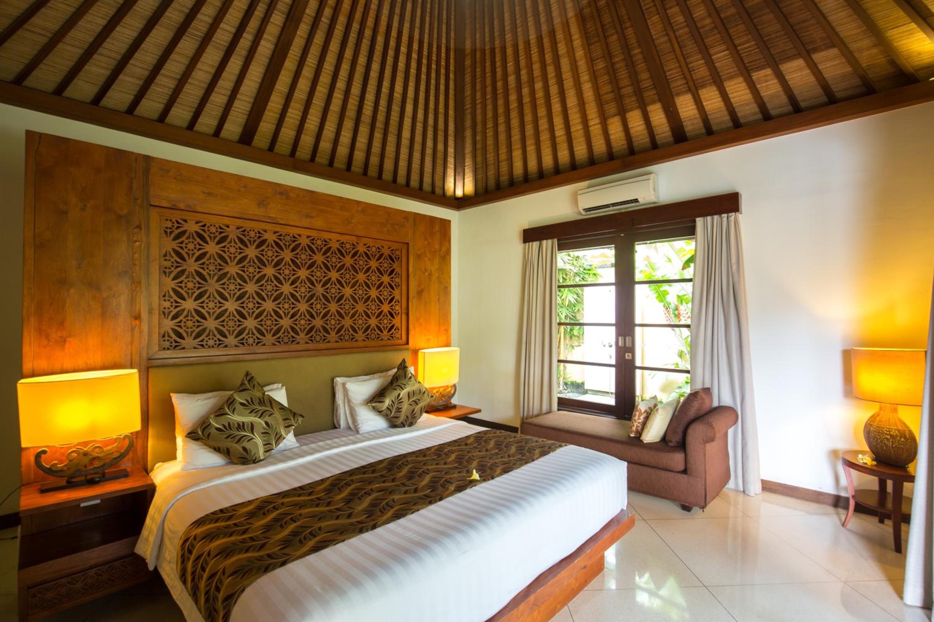 Villa Seriska Satu Sanur Luxury 4-Bedroom Villa with Private Beach Access & 24h Security