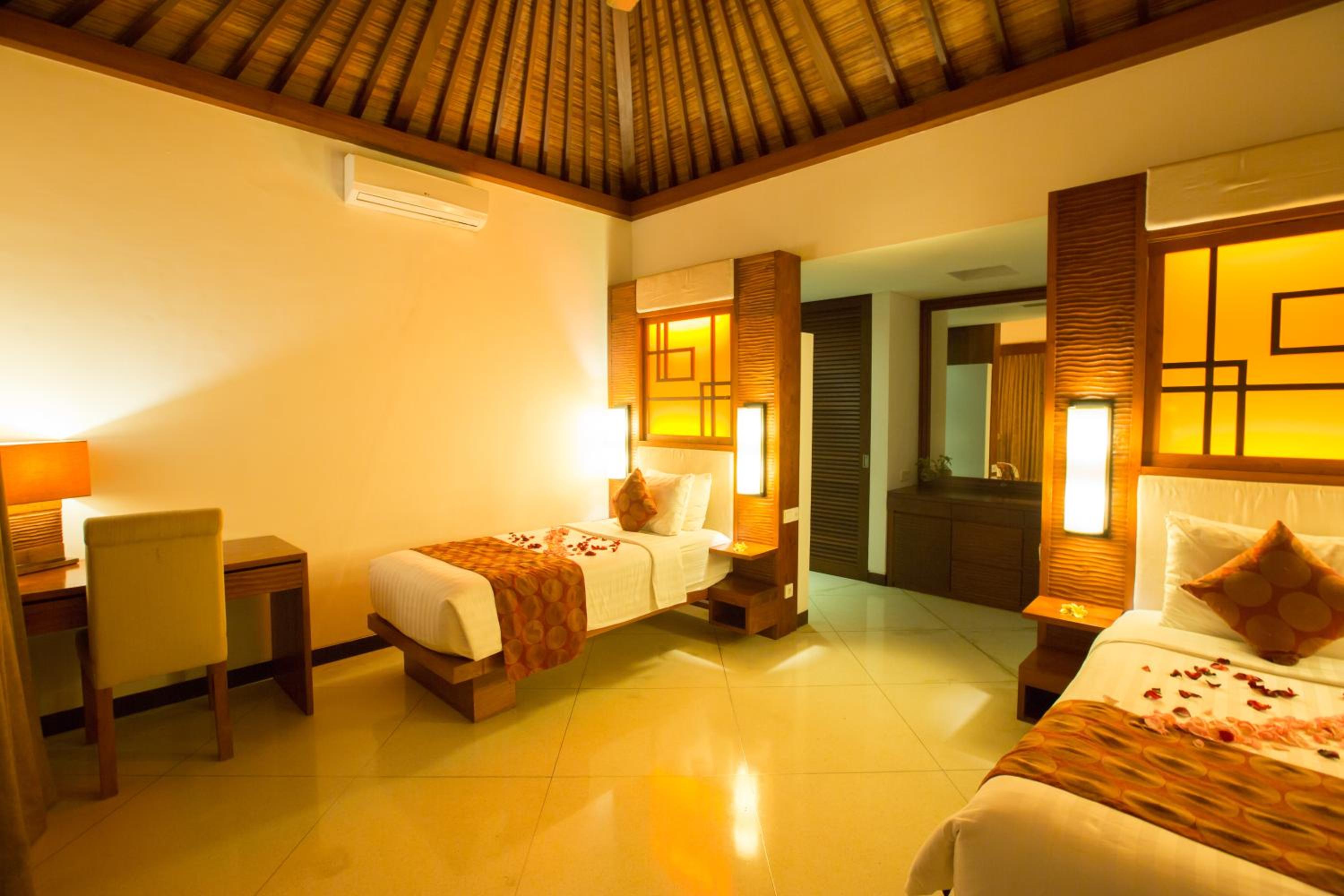Villa Seriska Satu Sanur Luxury 4-Bedroom Villa with Private Beach Access & 24h Security
